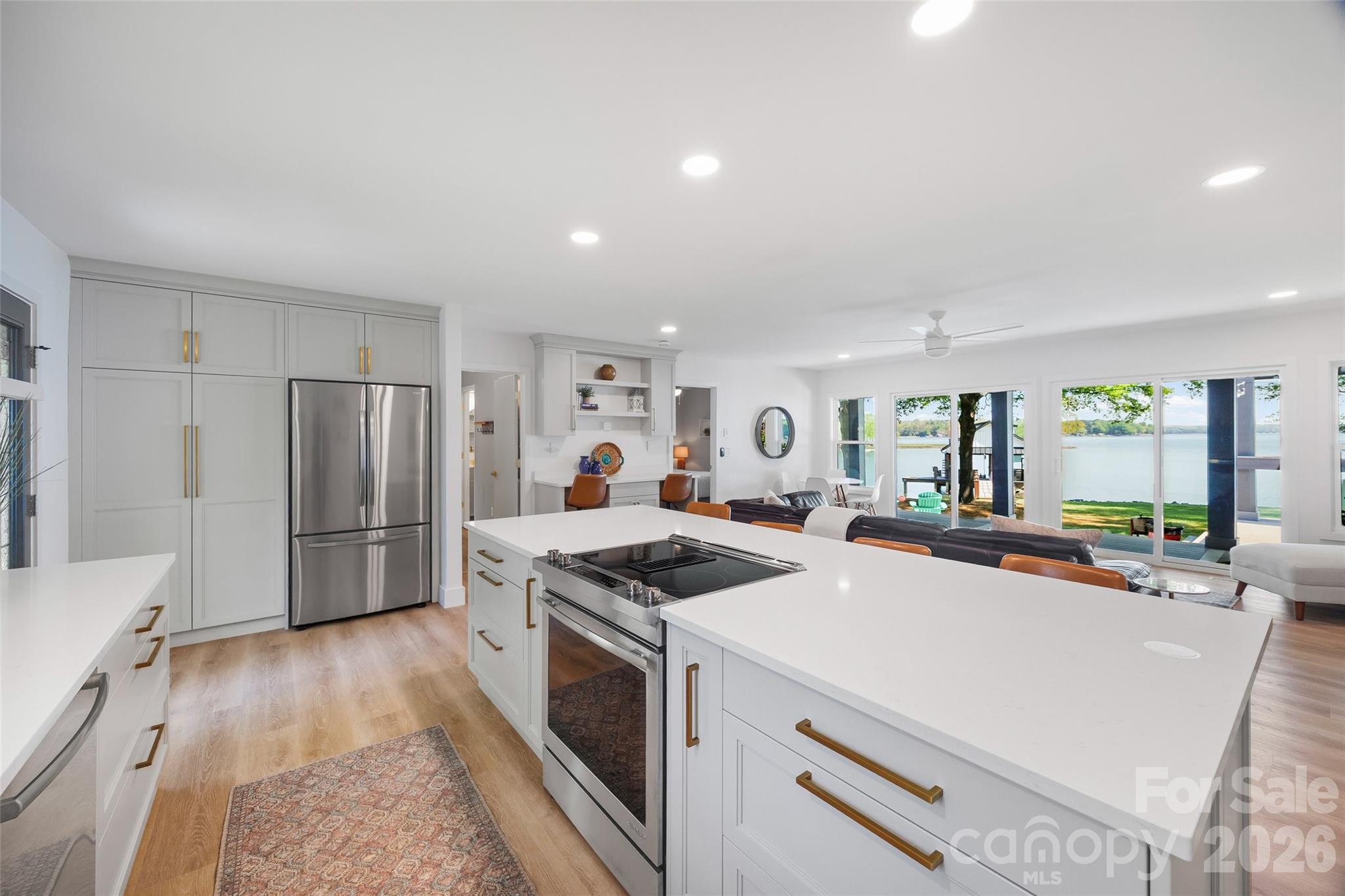 5280 Masons Ferry Road — Clover