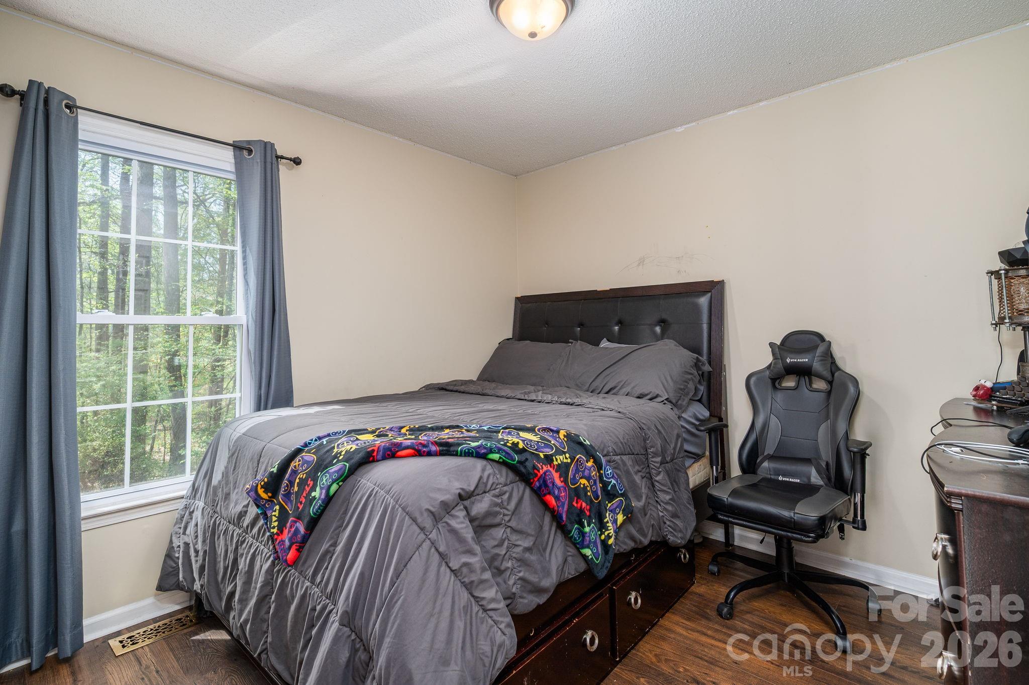 335 Cape Breton Trail — Gastonia