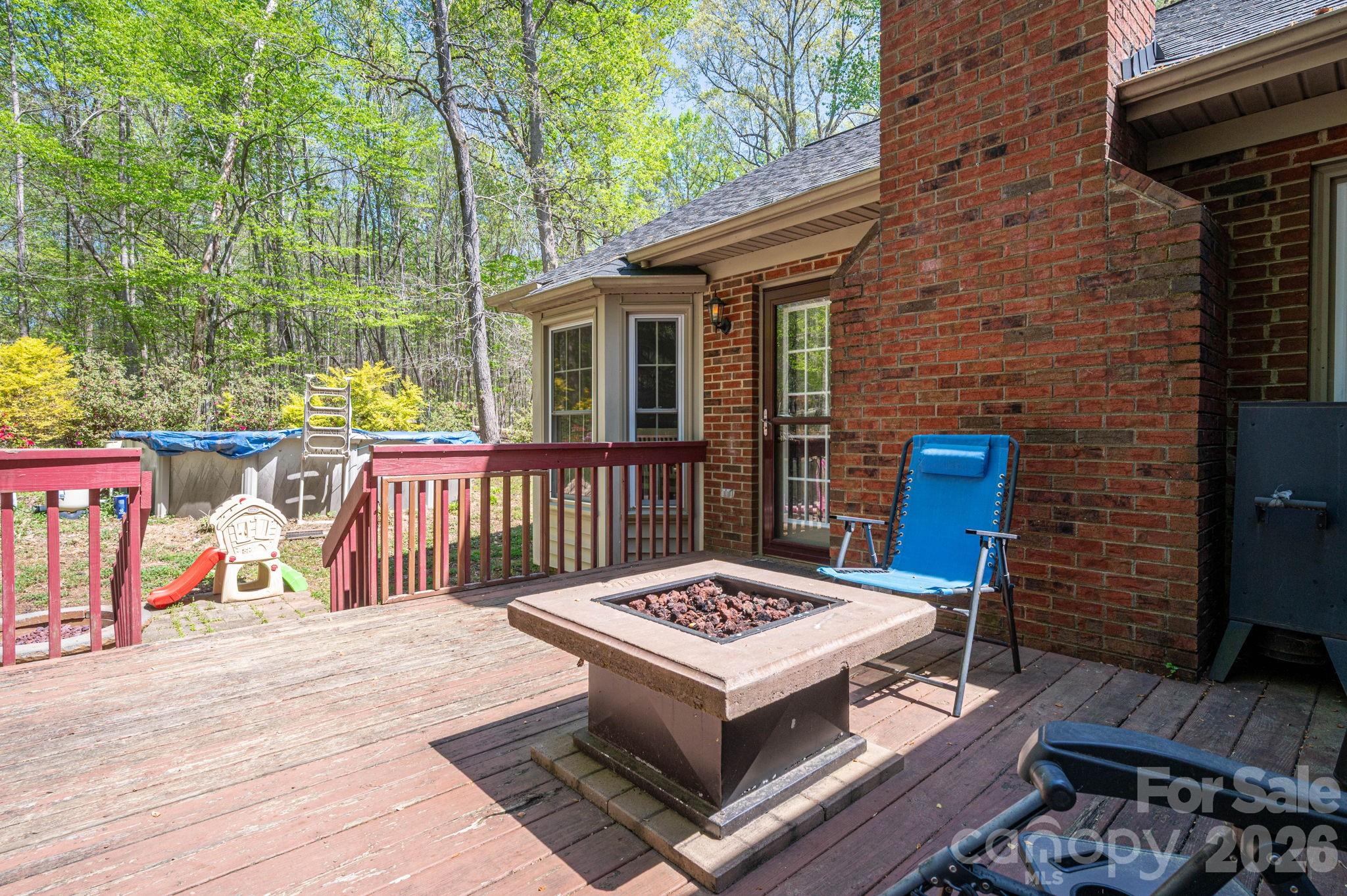 335 Cape Breton Trail — Gastonia