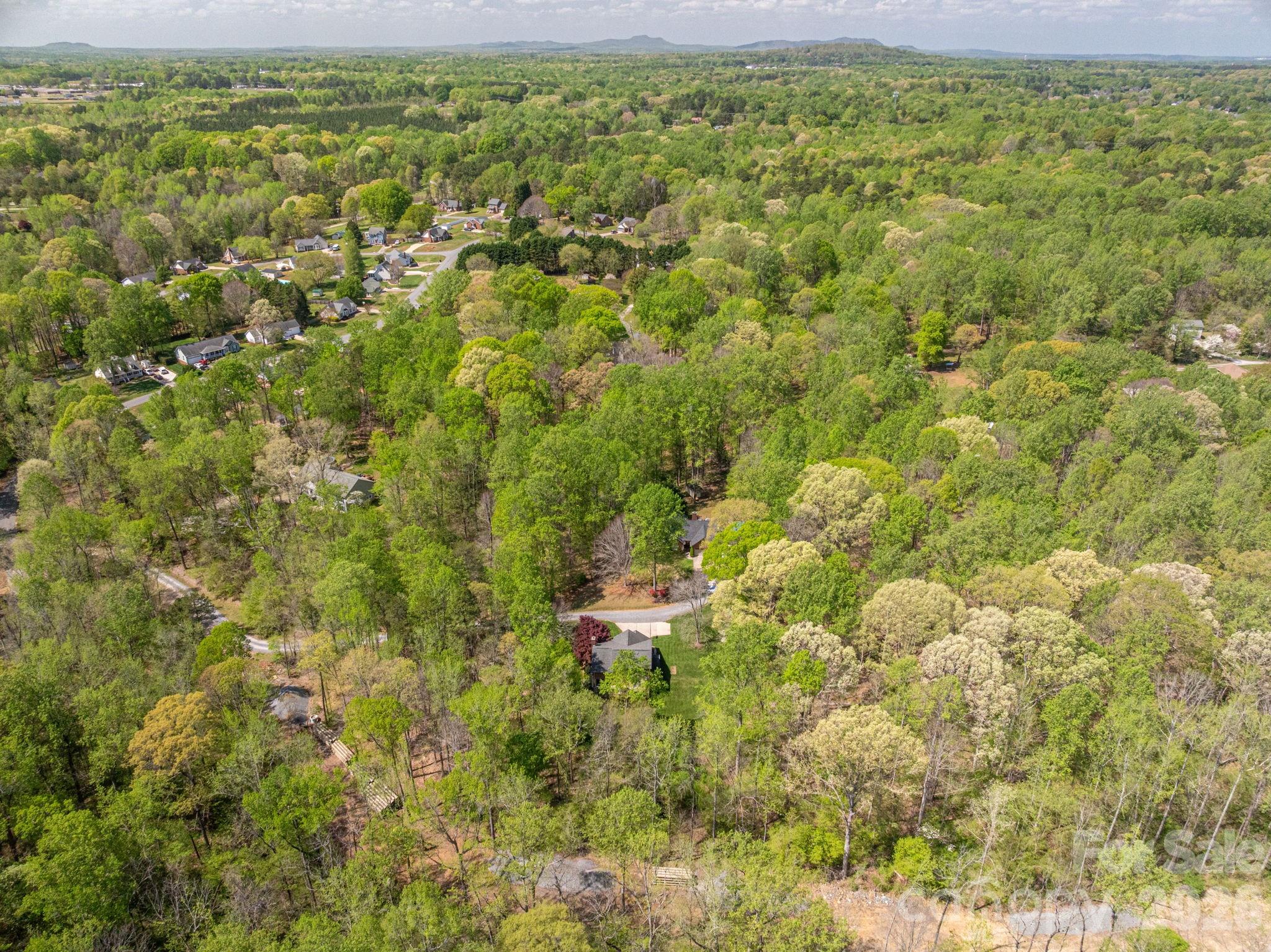 335 Cape Breton Trail — Gastonia