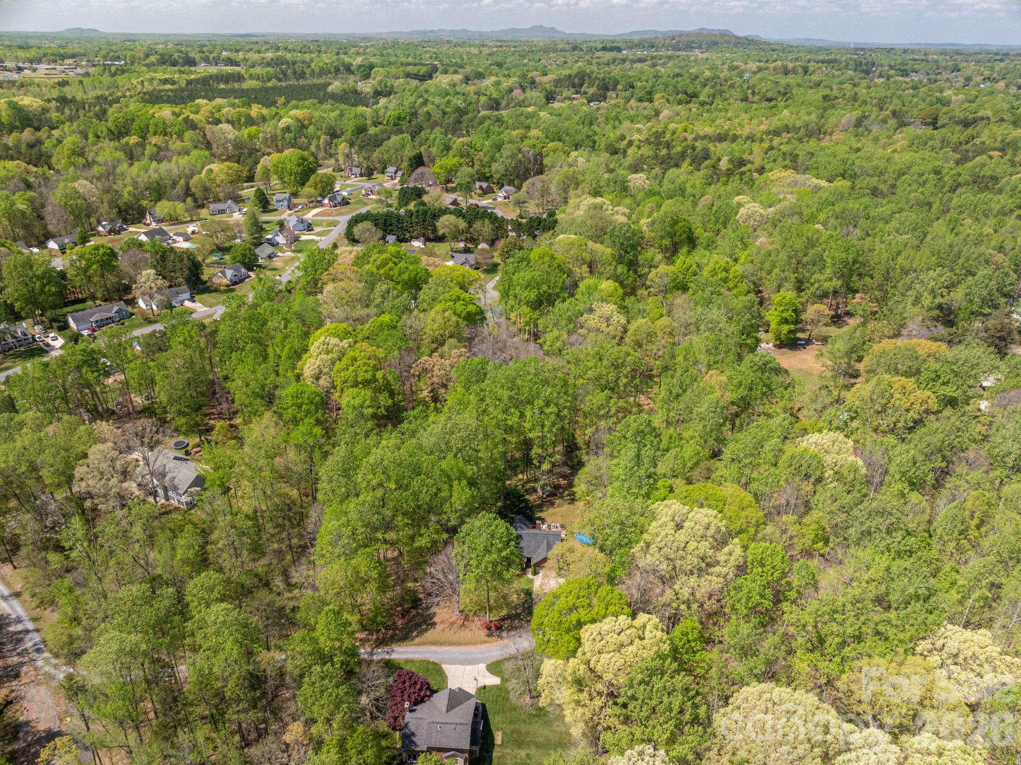 335 Cape Breton Trail — Gastonia