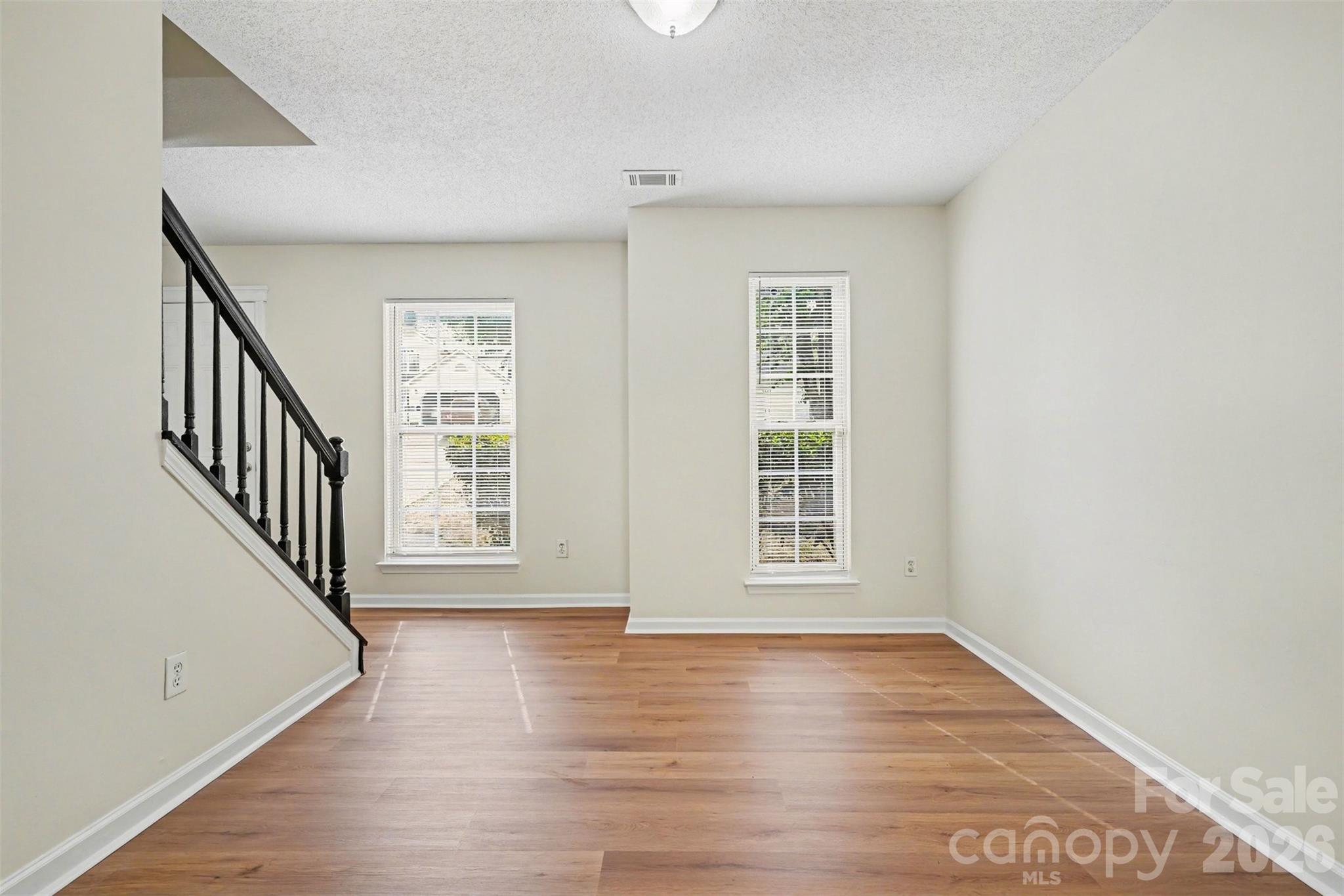 5628 Winslow Avenue NW — Concord