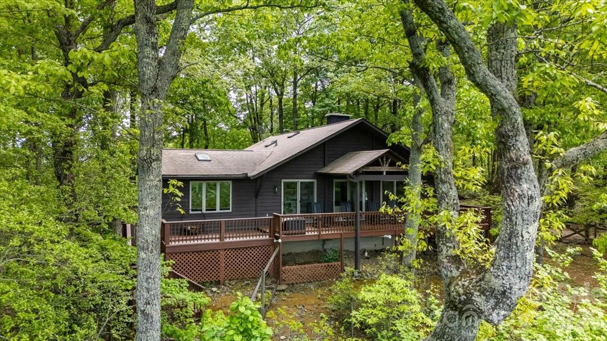 100 Gold Creek Crossing — Black Mountain