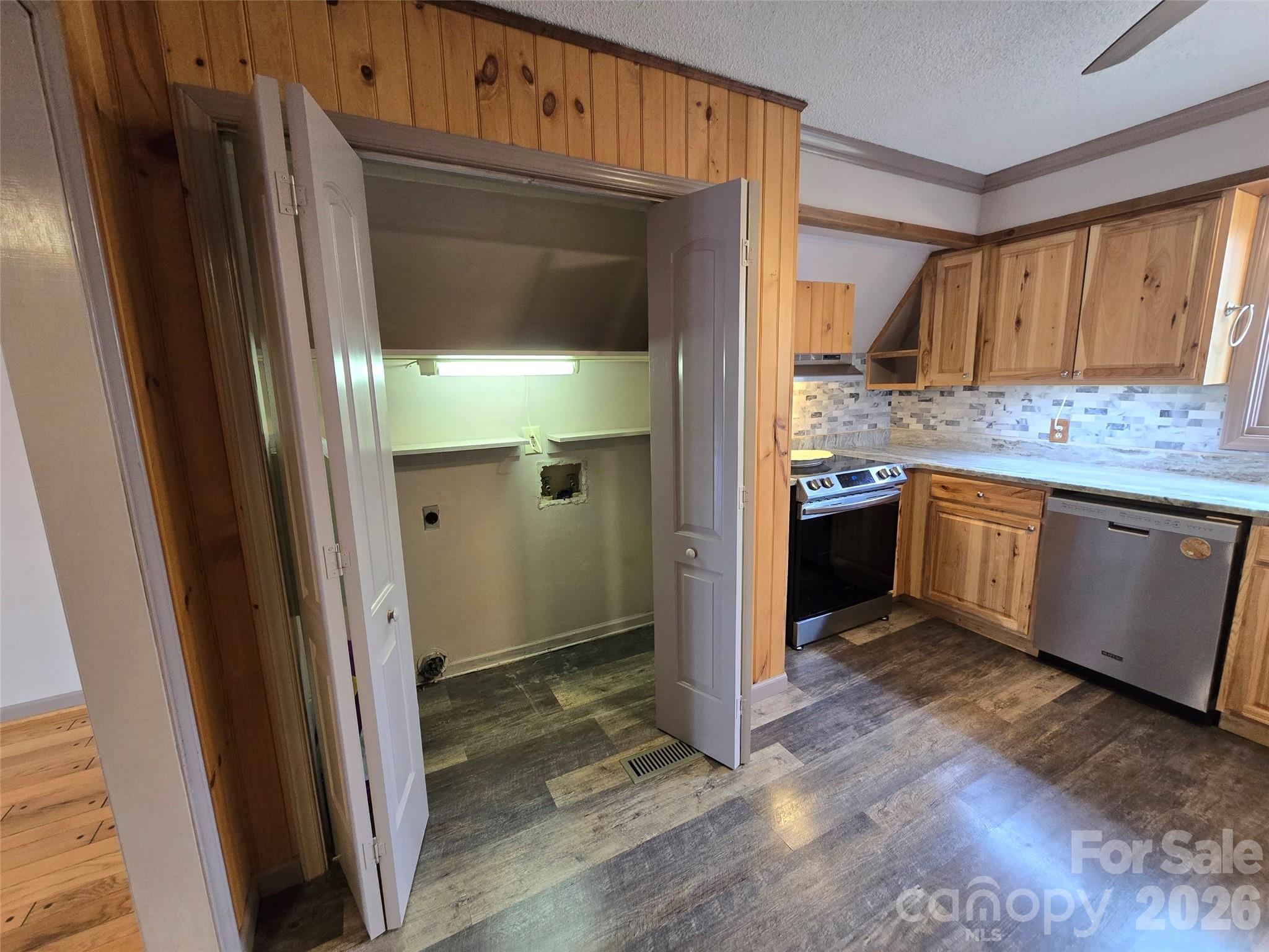 6782 Shiloh Road — Liberty