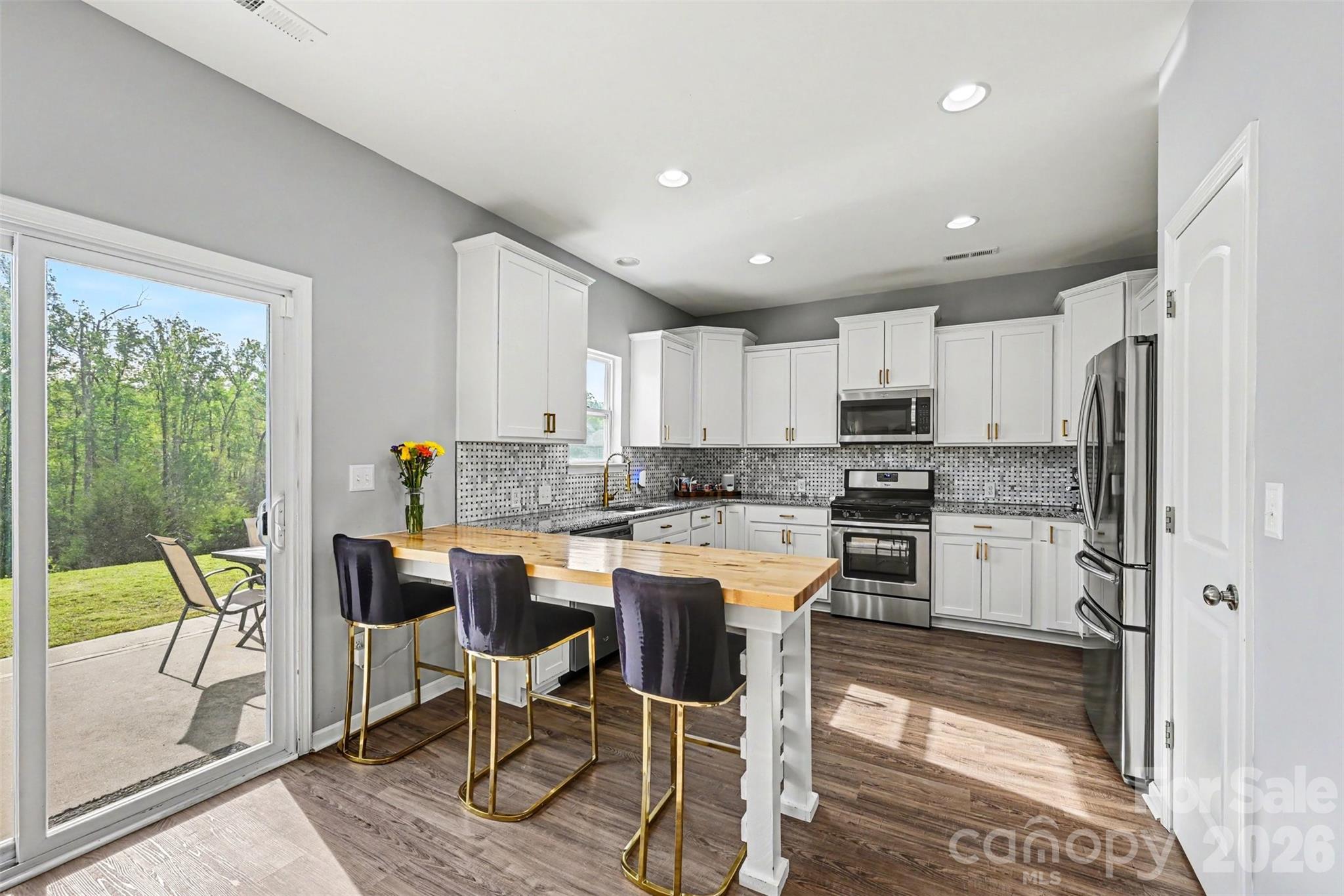 7015 Founders Way — Harrisburg