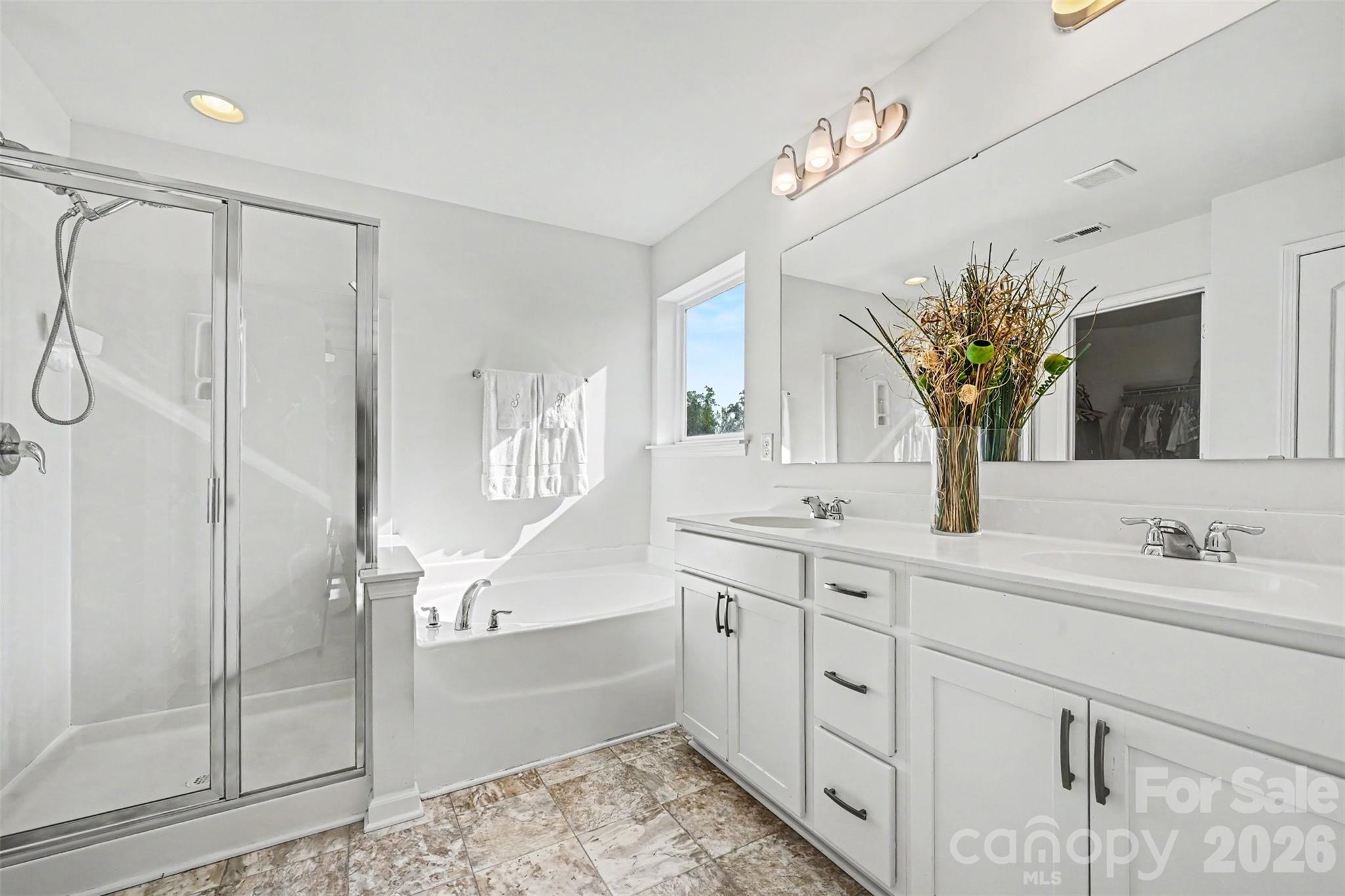 7015 Founders Way — Harrisburg