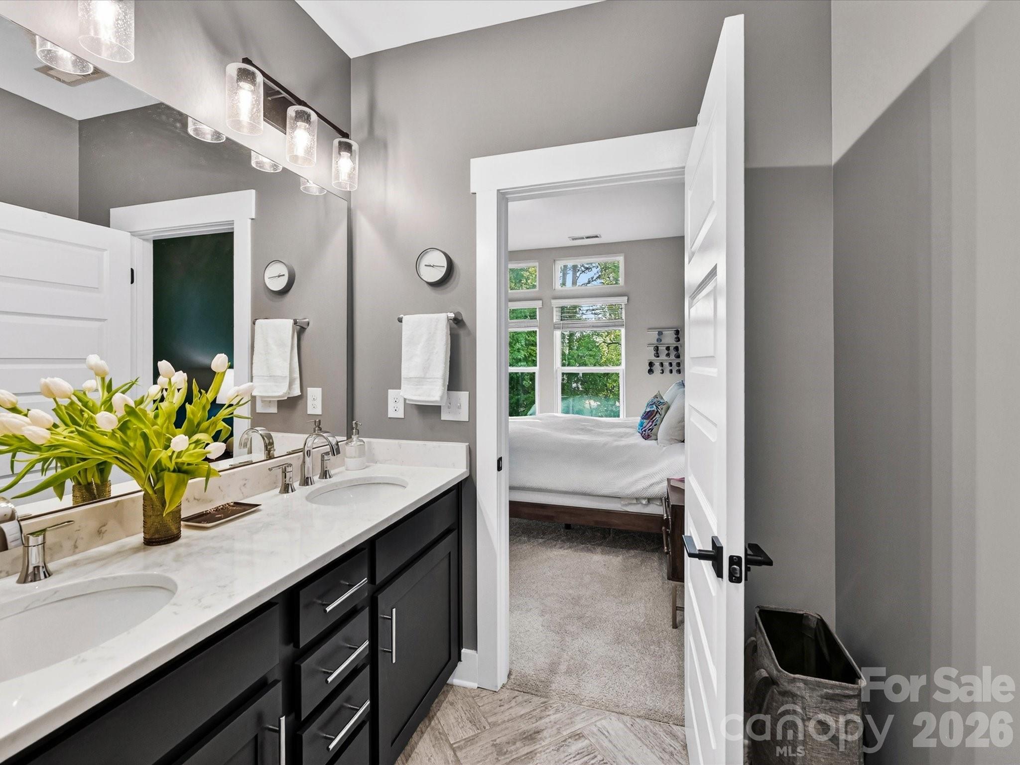 2915 Simpson Drive — Charlotte