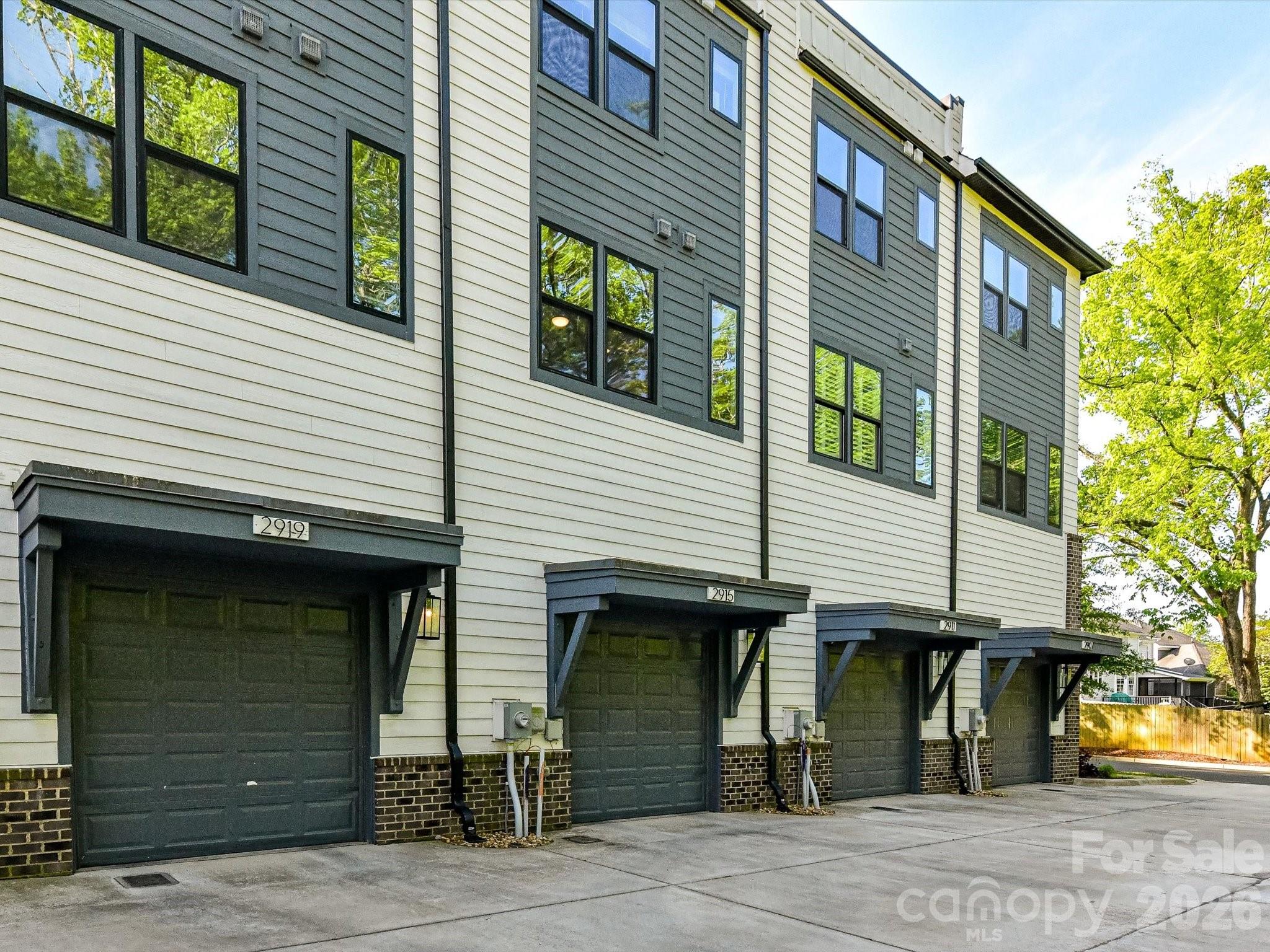 2915 Simpson Drive — Charlotte