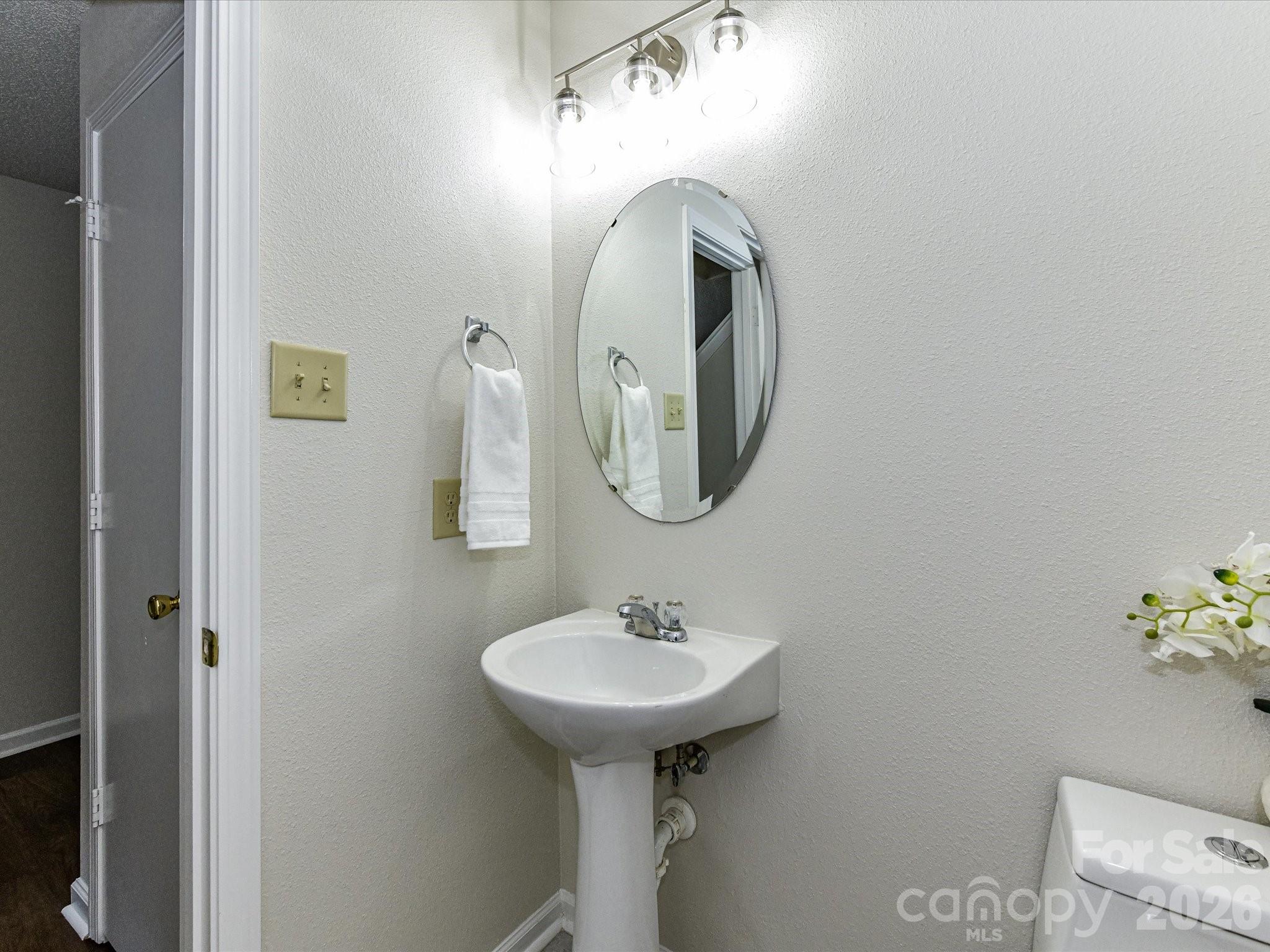 7144 Sycamore Grove Court — Charlotte