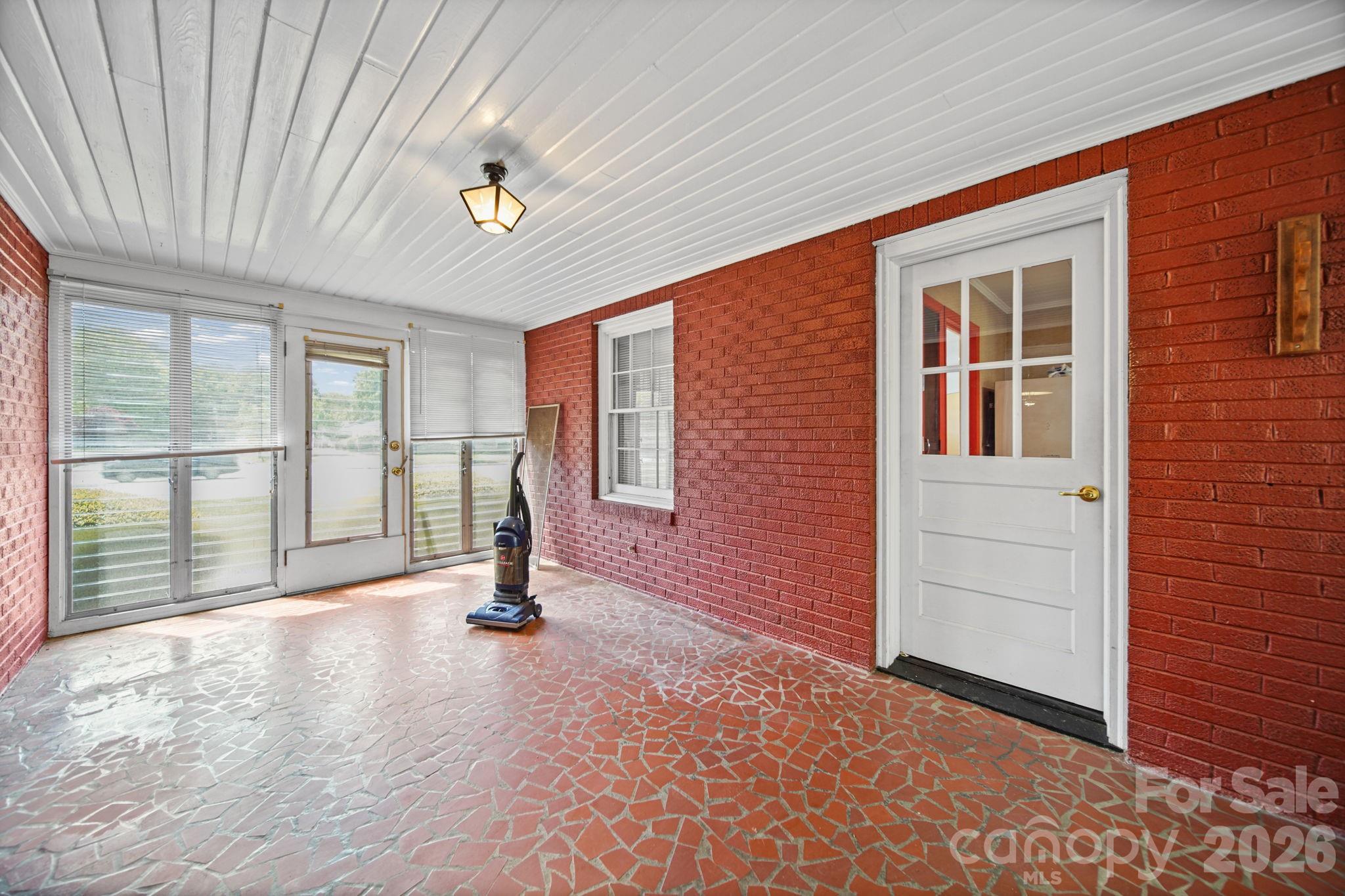 6811 E Highway 74 Boulevard — Marshville