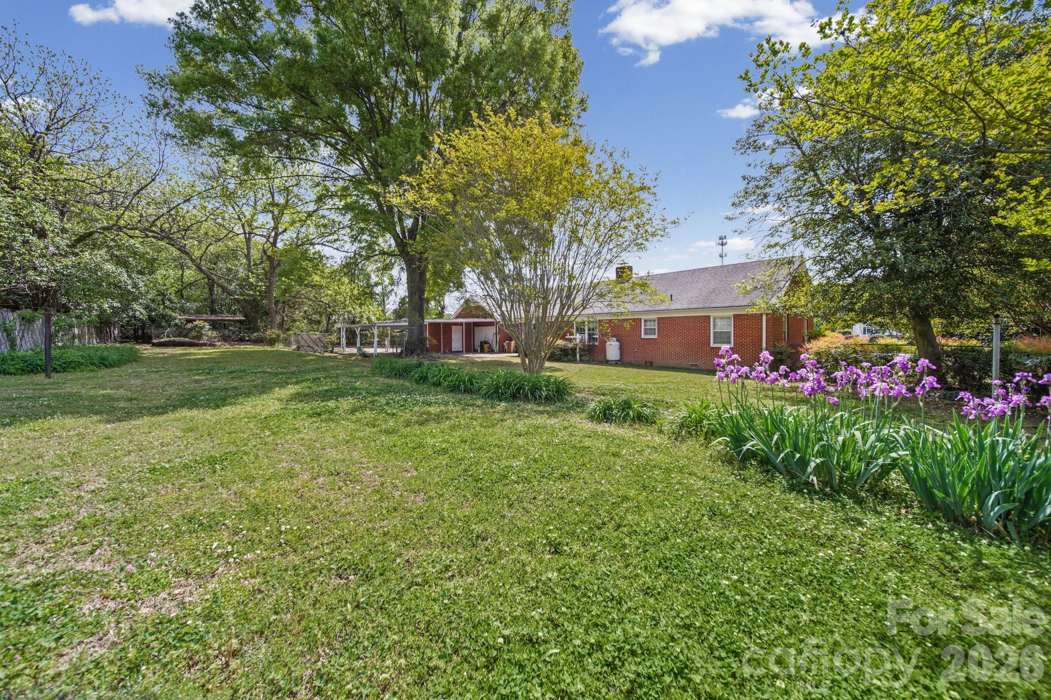 6811 E Highway 74 Boulevard — Marshville