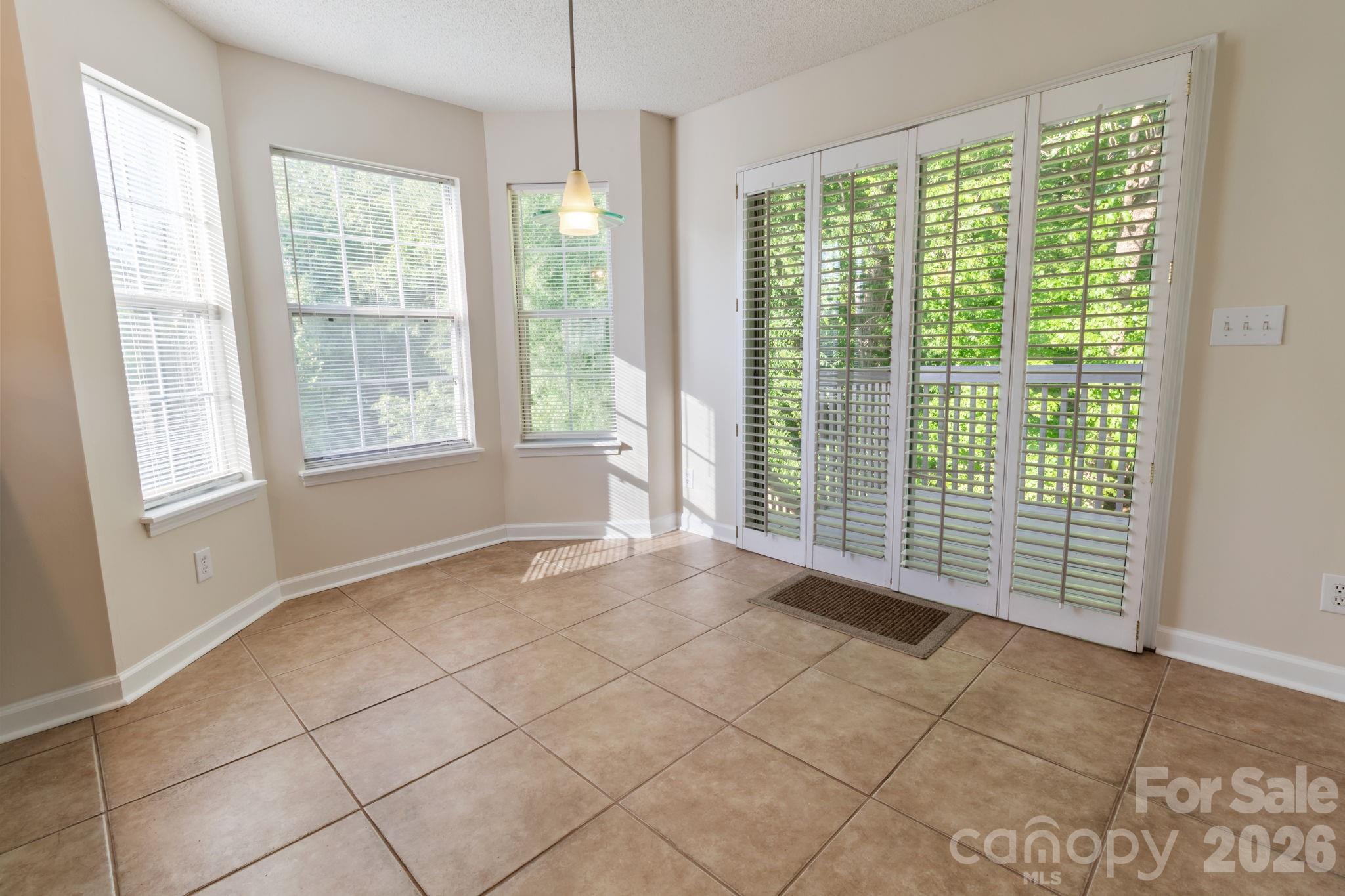 9313 Four Mile Creek Road — Charlotte