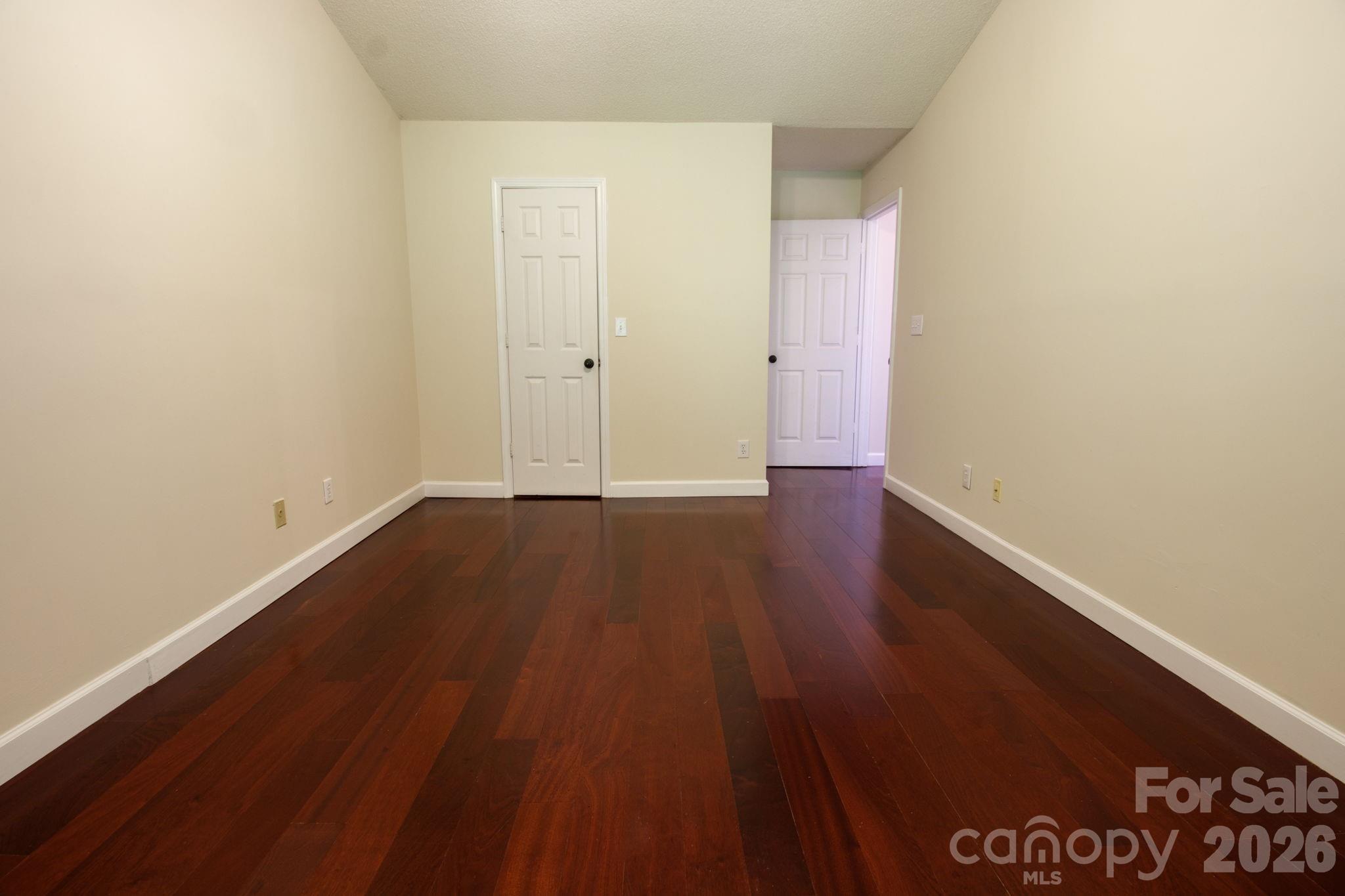 9313 Four Mile Creek Road — Charlotte