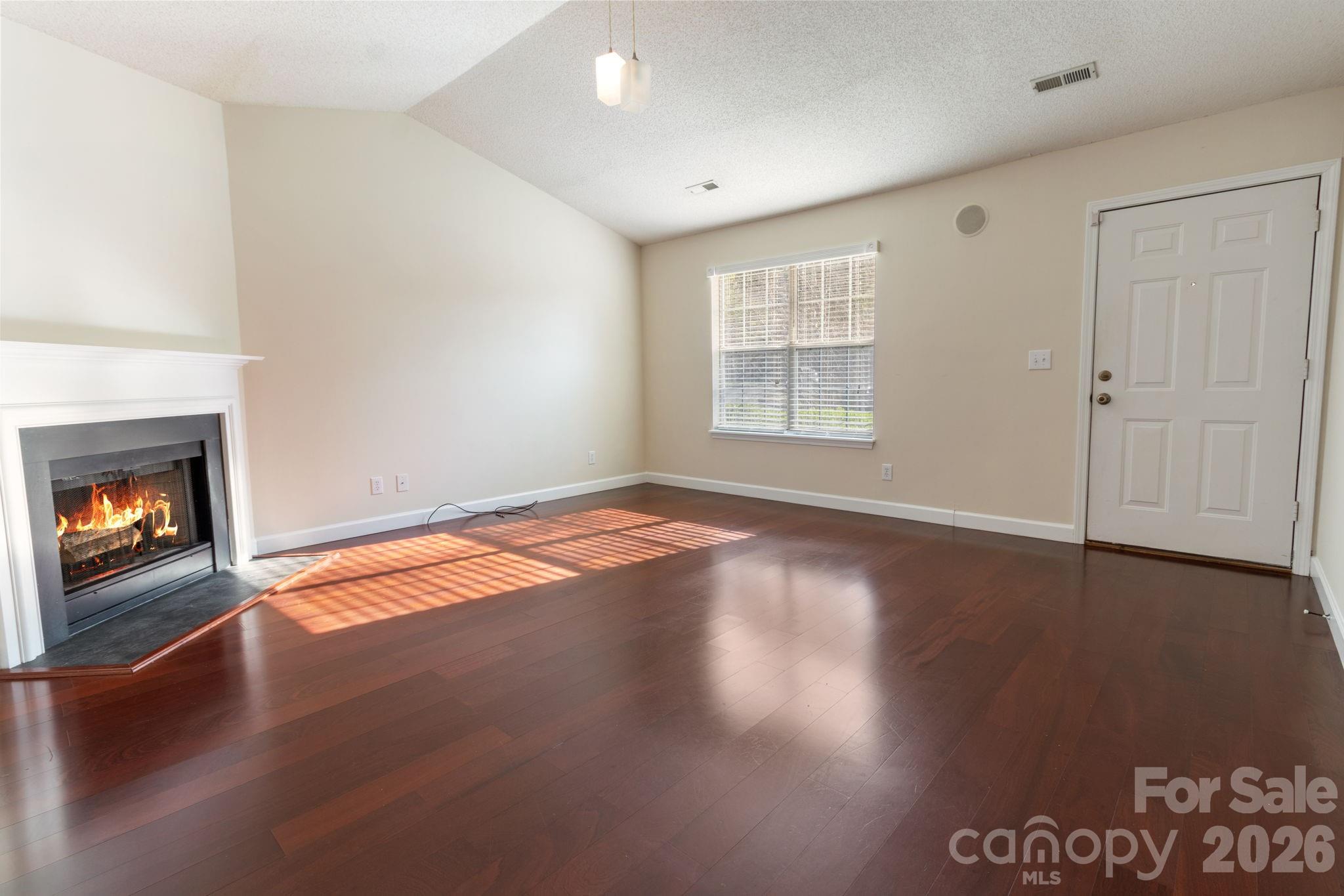 9313 Four Mile Creek Road — Charlotte