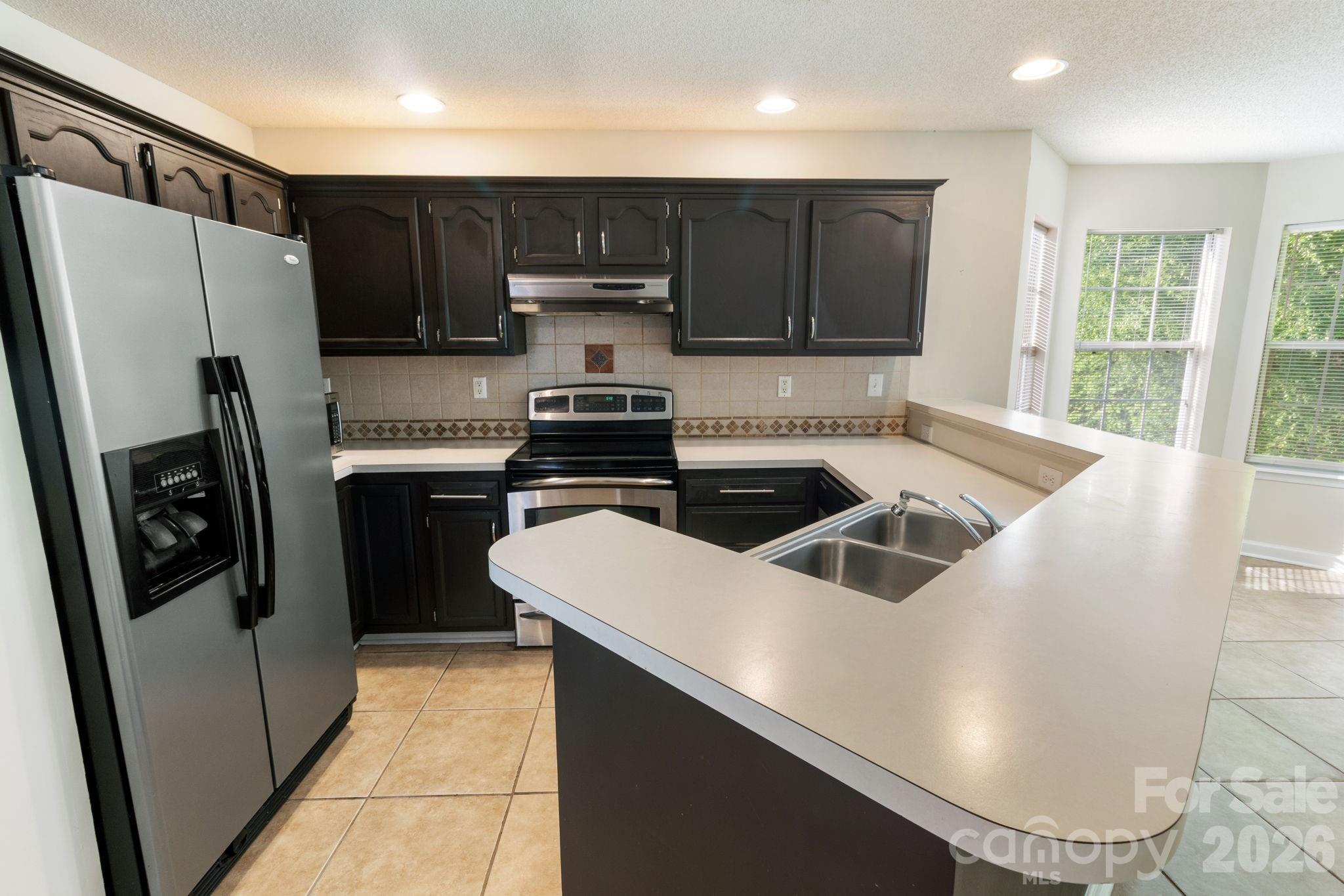 9313 Four Mile Creek Road — Charlotte