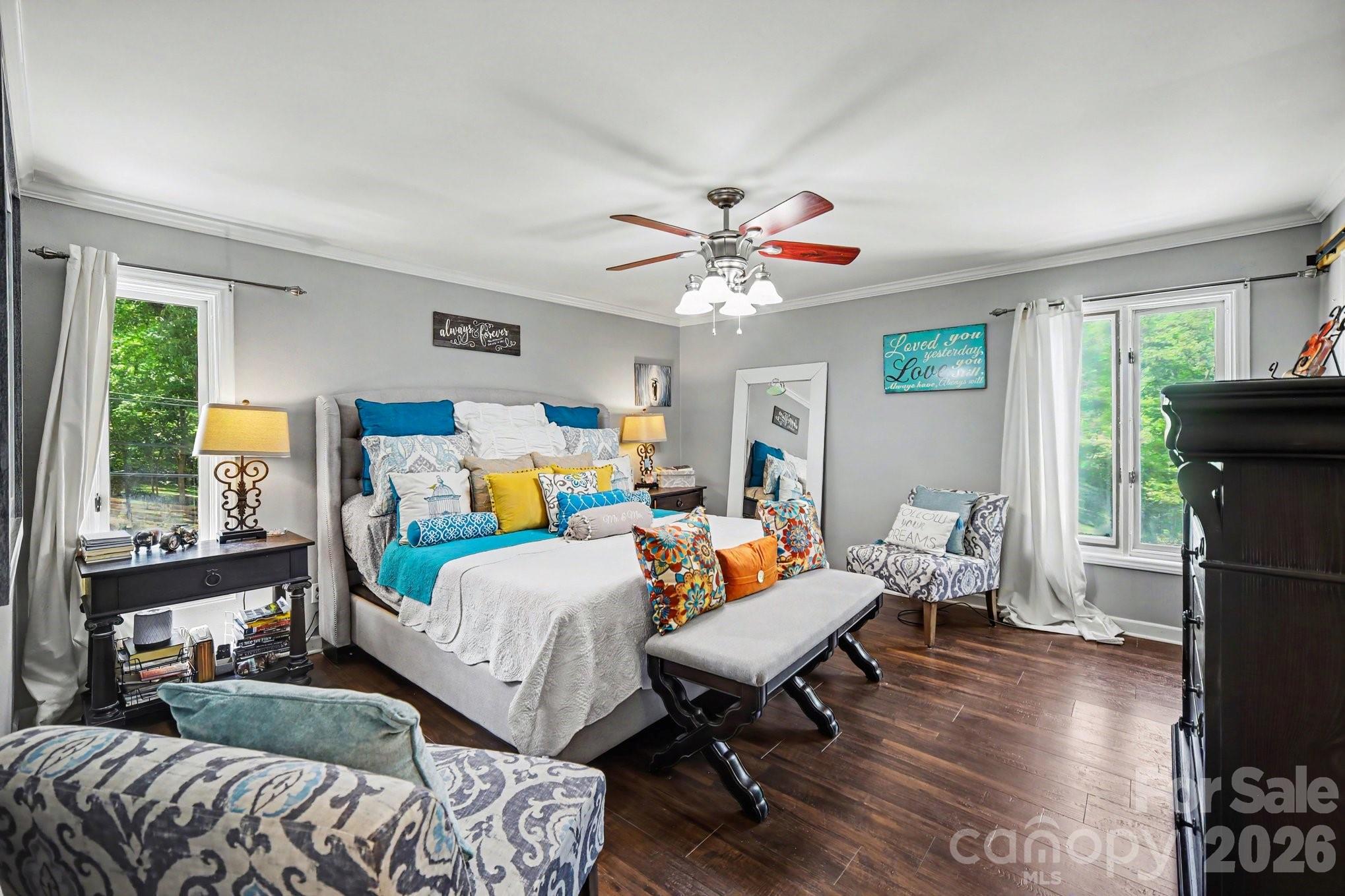 7108 Hollyhouse Drive — Charlotte