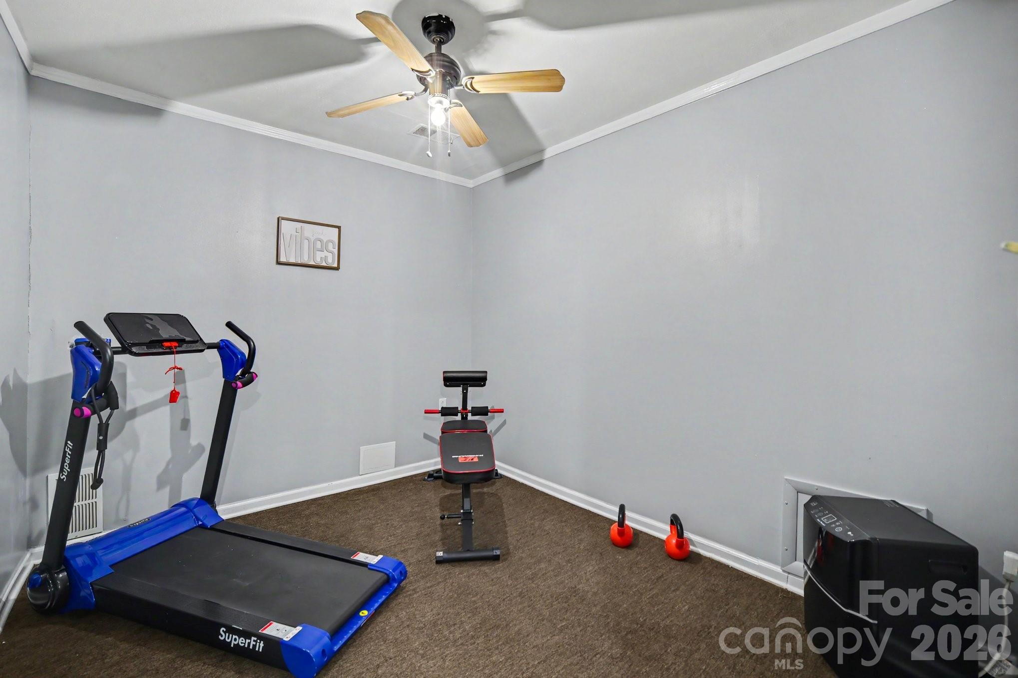 7108 Hollyhouse Drive — Charlotte
