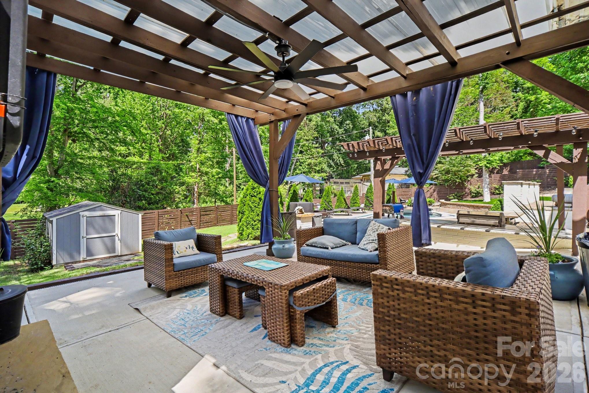 7108 Hollyhouse Drive — Charlotte