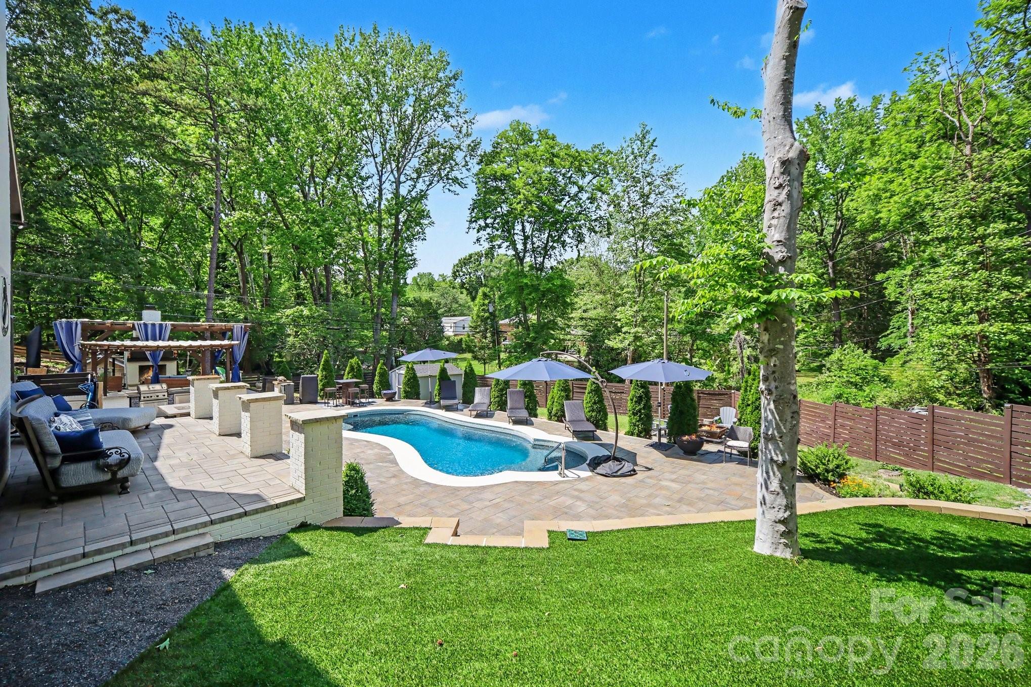 7108 Hollyhouse Drive — Charlotte