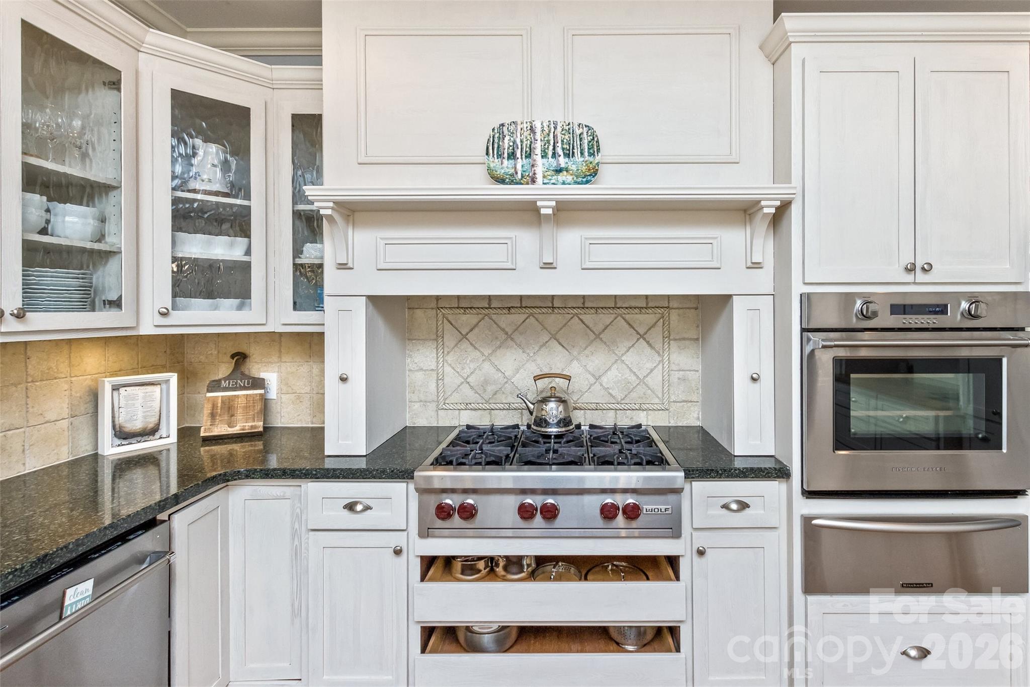 378 Collinsville Road — Columbus