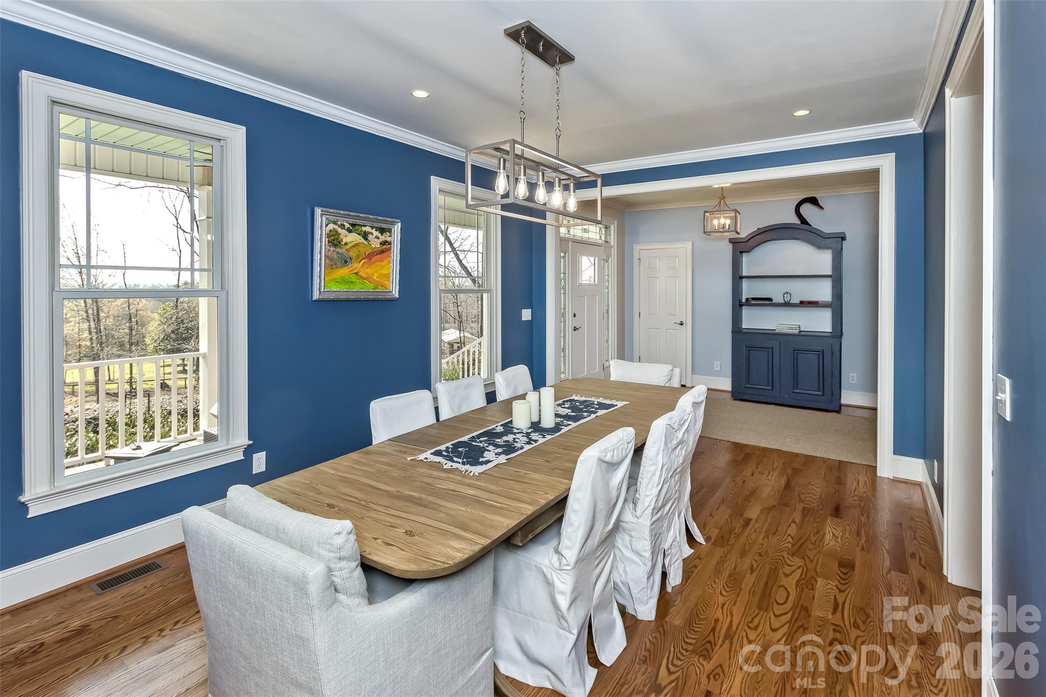 378 Collinsville Road — Columbus