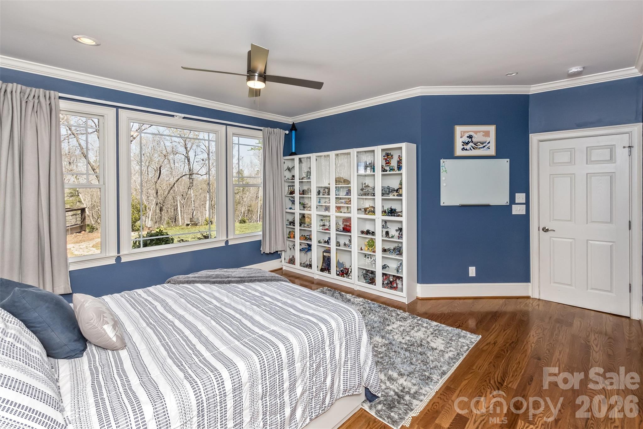 378 Collinsville Road — Columbus