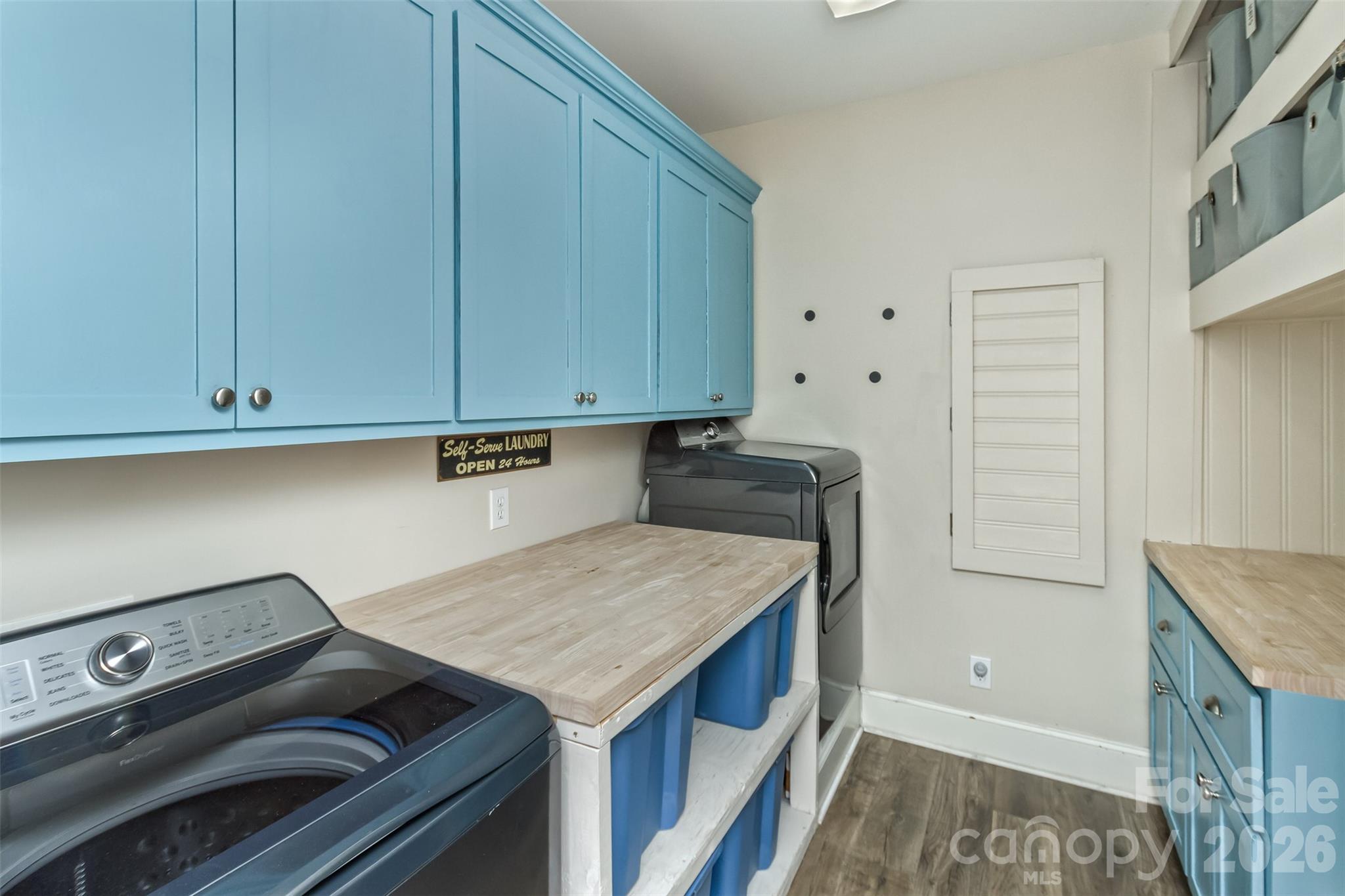 378 Collinsville Road — Columbus