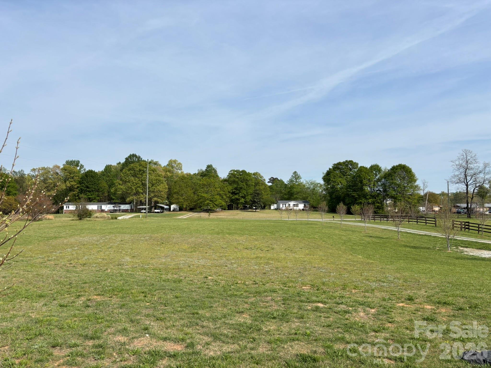 378 Collinsville Road — Columbus