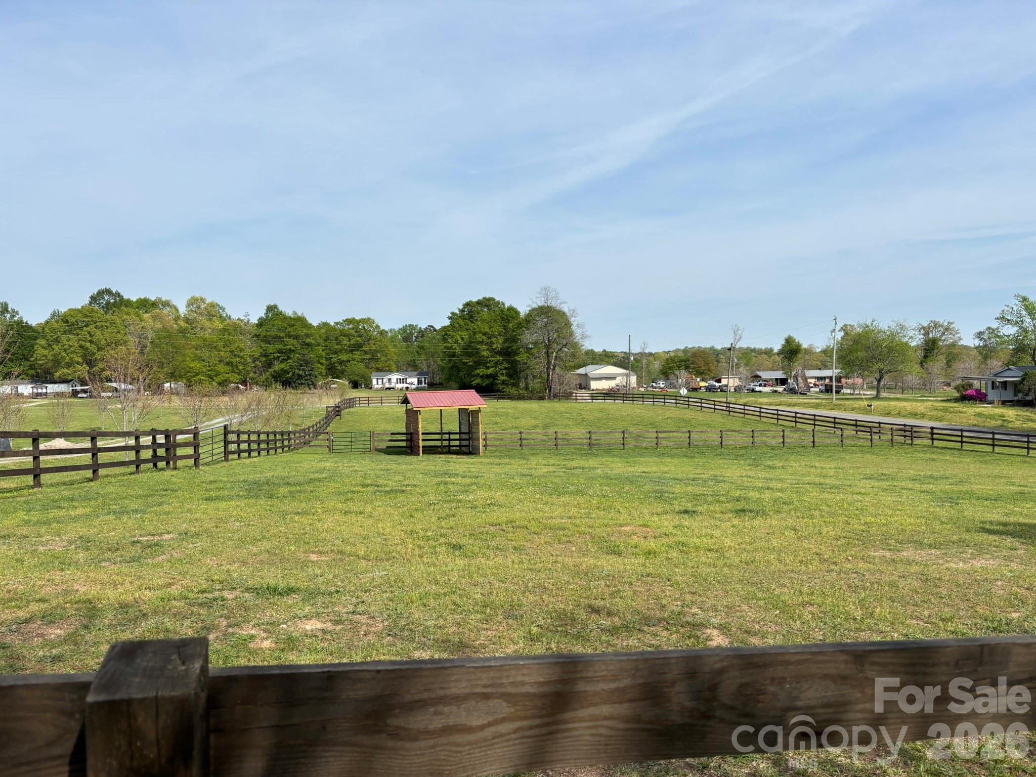 378 Collinsville Road — Columbus
