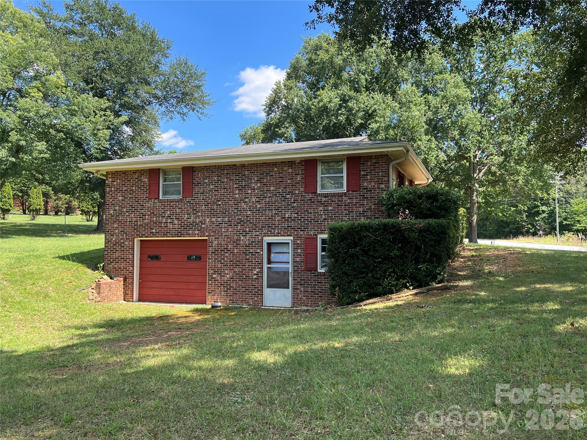 649 Pine Street Extension — Forest City