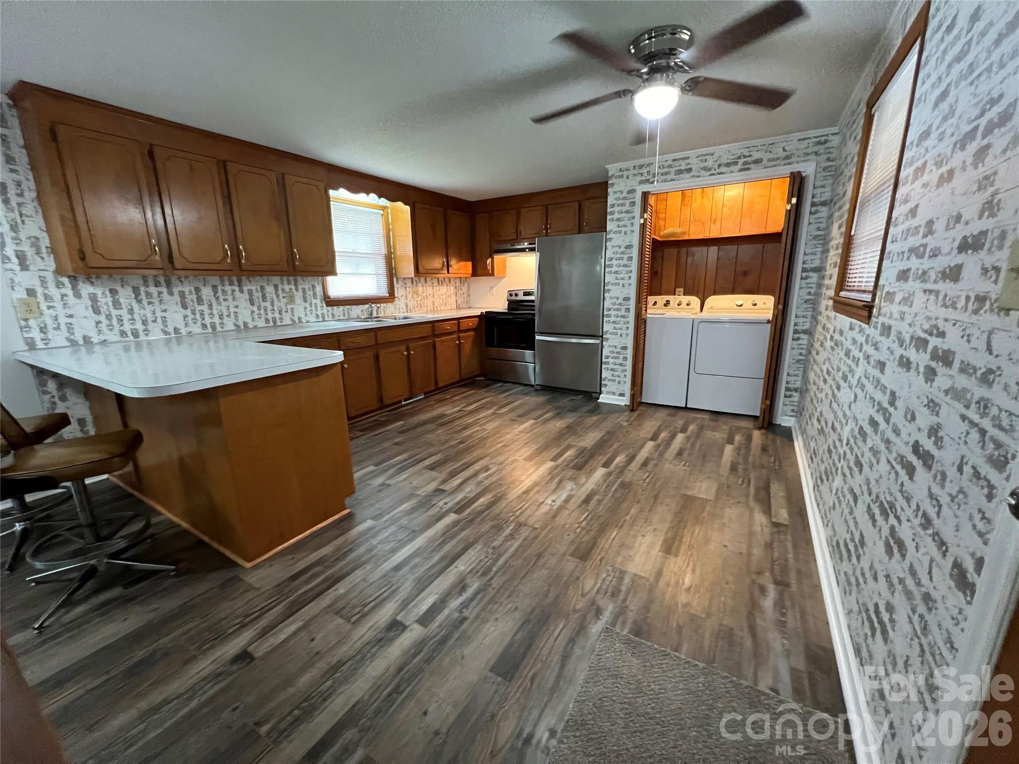 649 Pine Street Extension — Forest City
