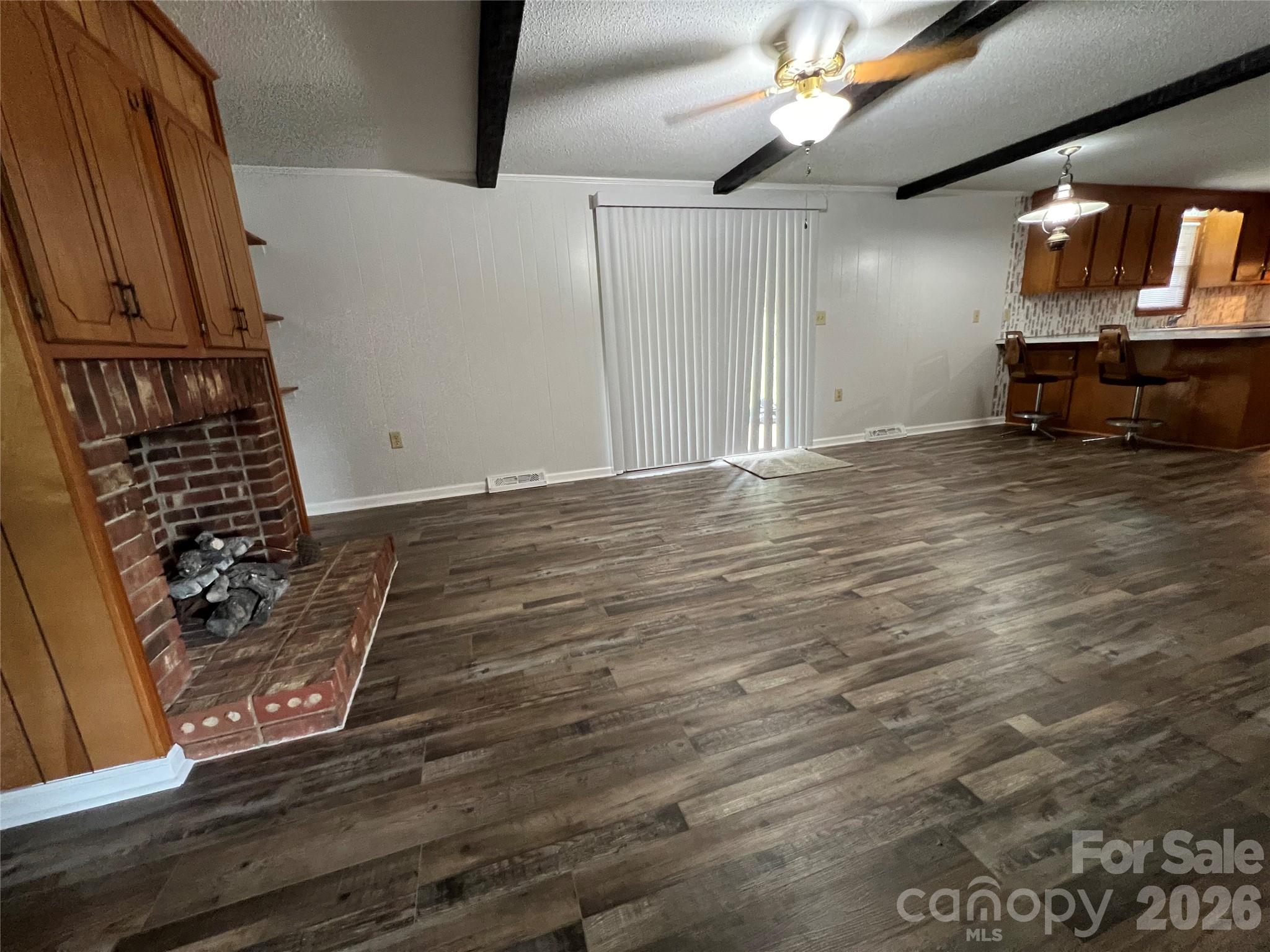 649 Pine Street Extension — Forest City
