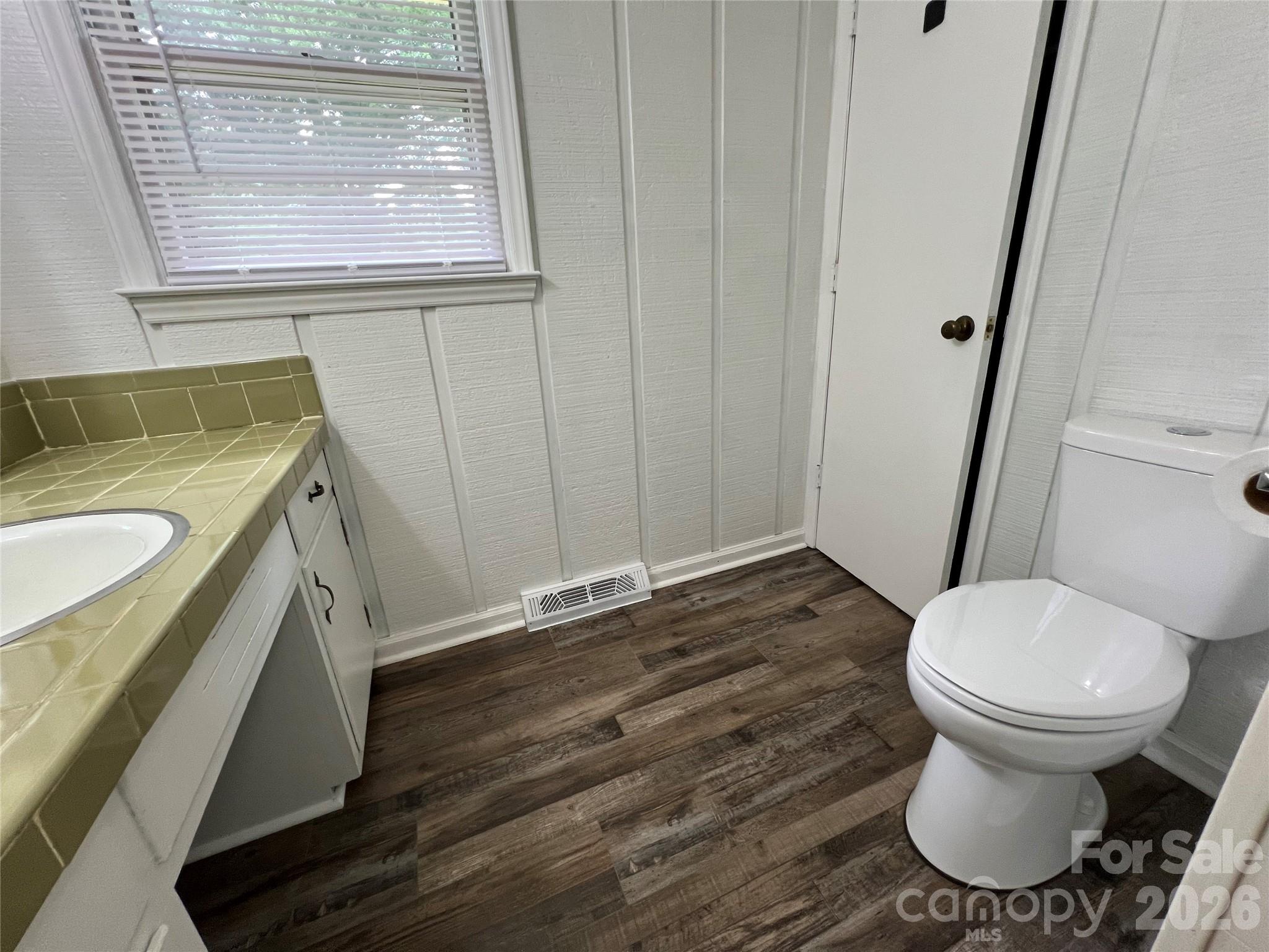 649 Pine Street Extension — Forest City
