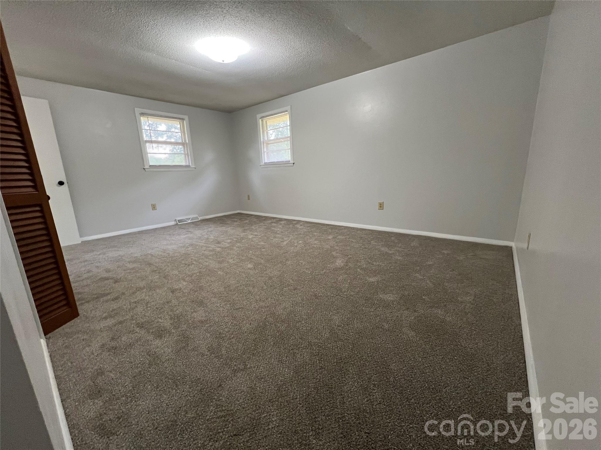 649 Pine Street Extension — Forest City