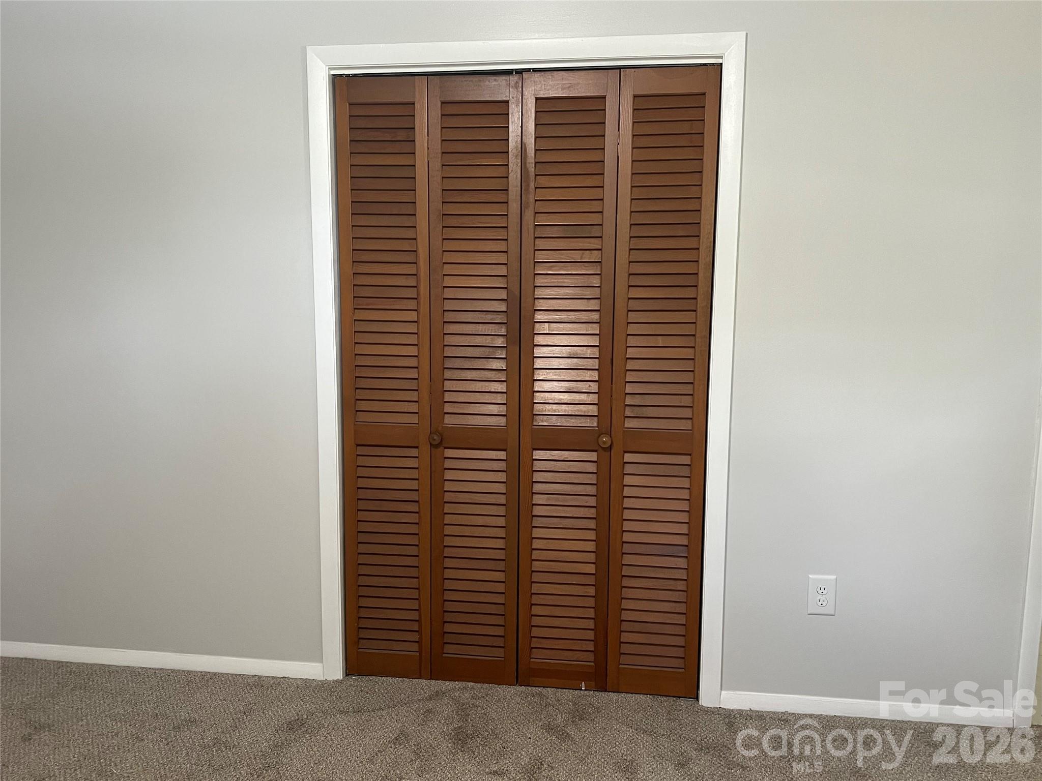 649 Pine Street — Forest City