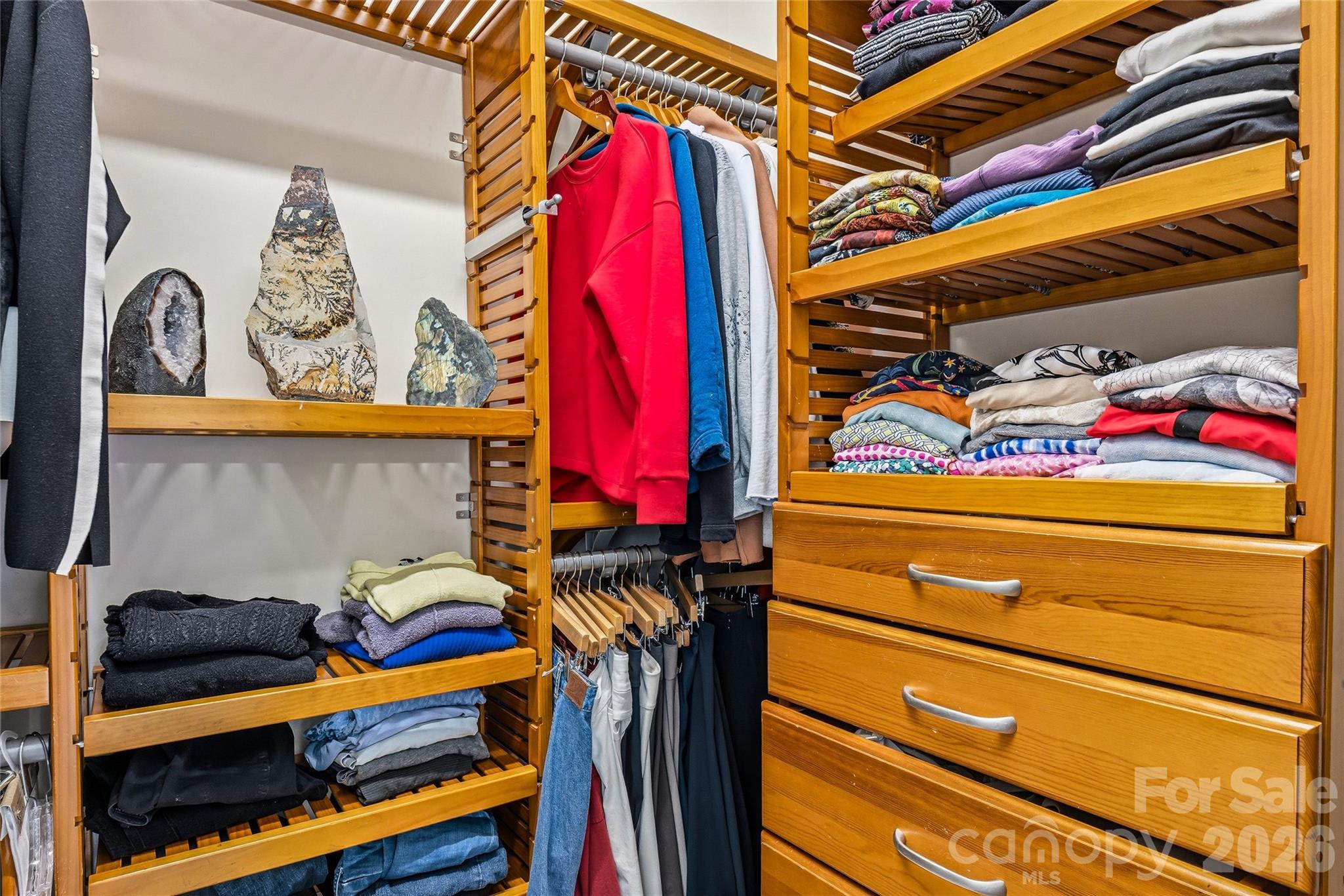 135 Crossvine Trail — Hendersonville