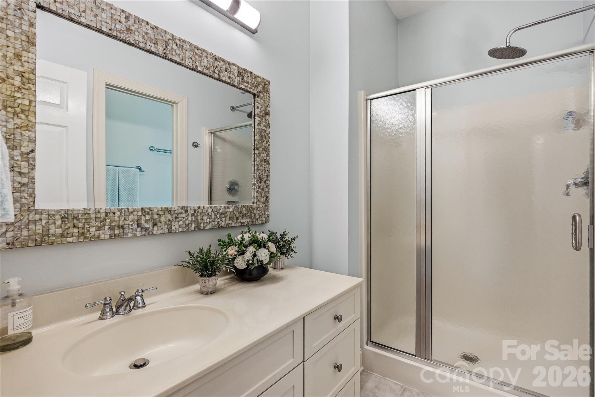 135 Crossvine Trail — Hendersonville