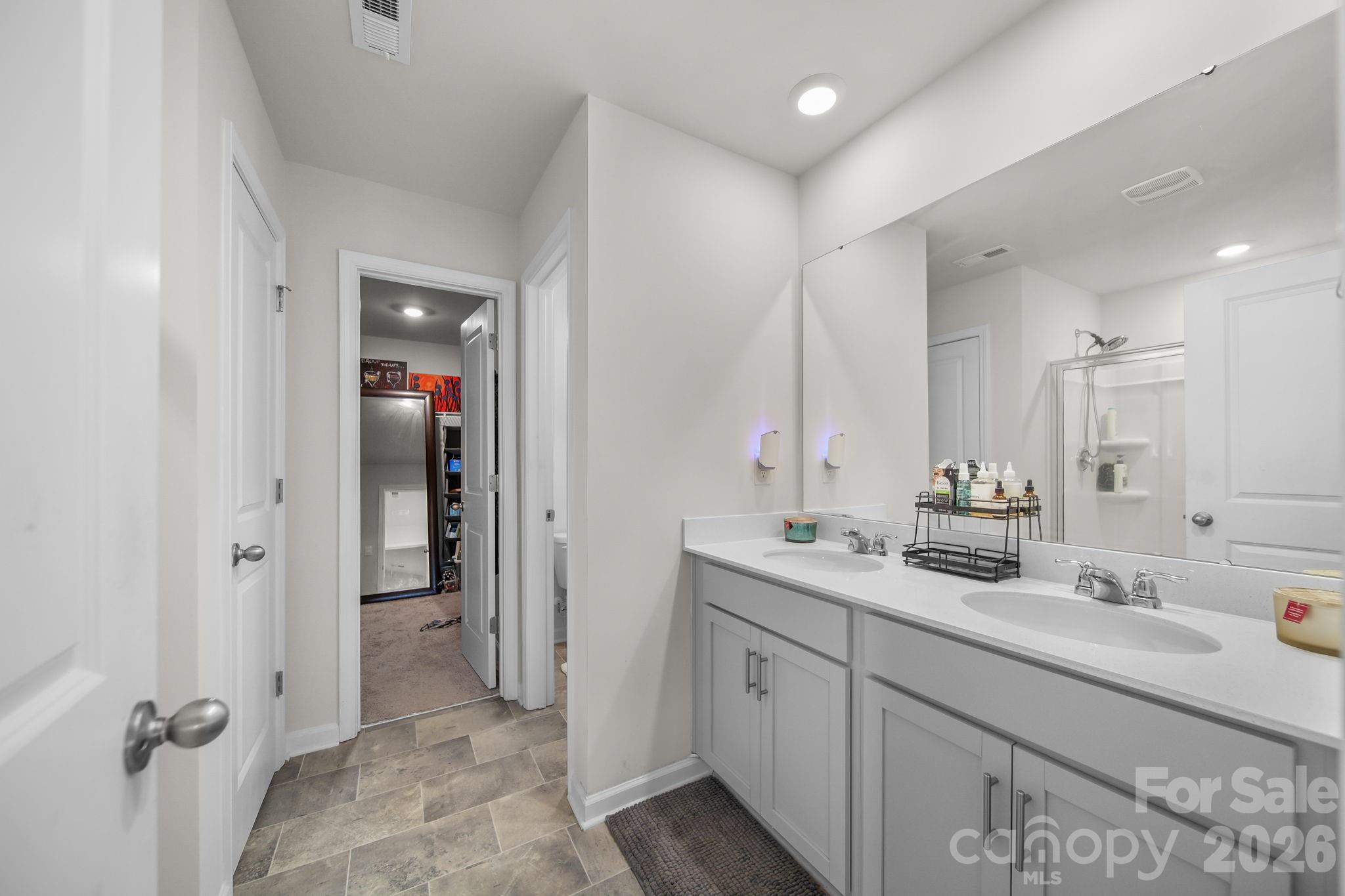 2130 Eastway Drive — Dallas