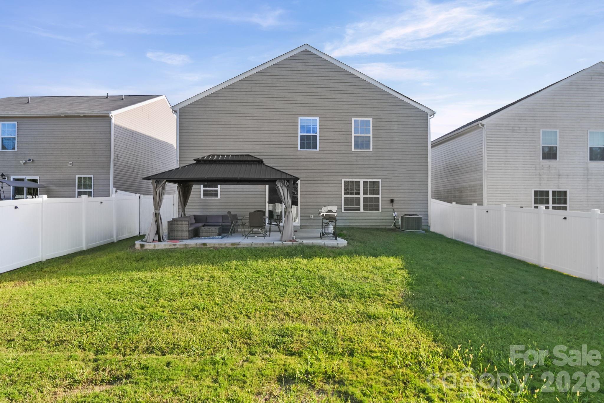 2130 Eastway Drive — Dallas