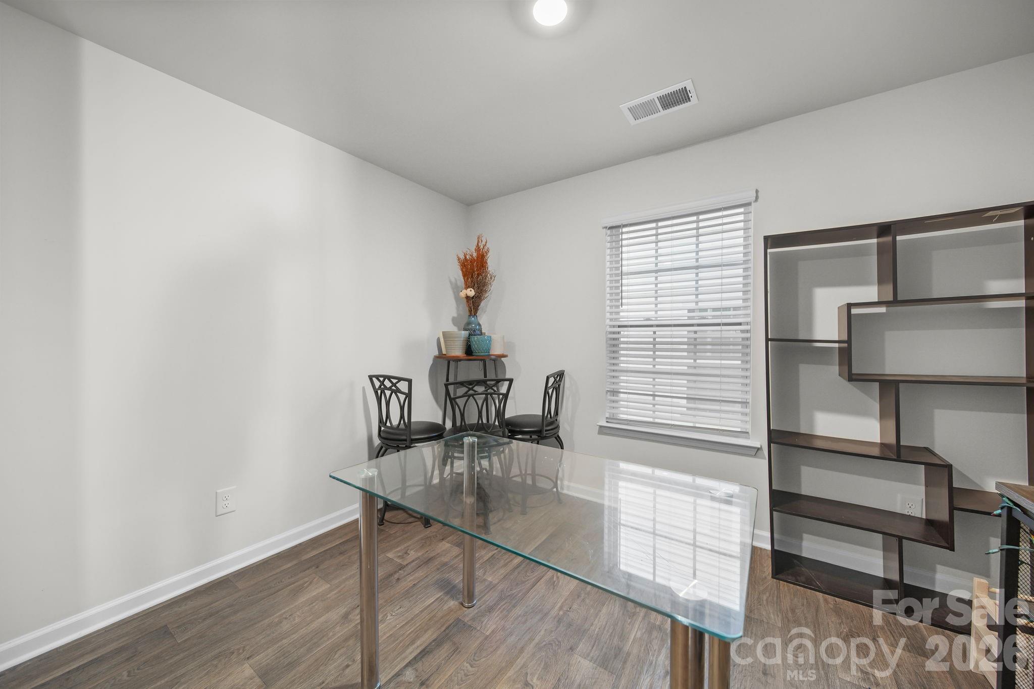 2130 Eastway Drive — Dallas