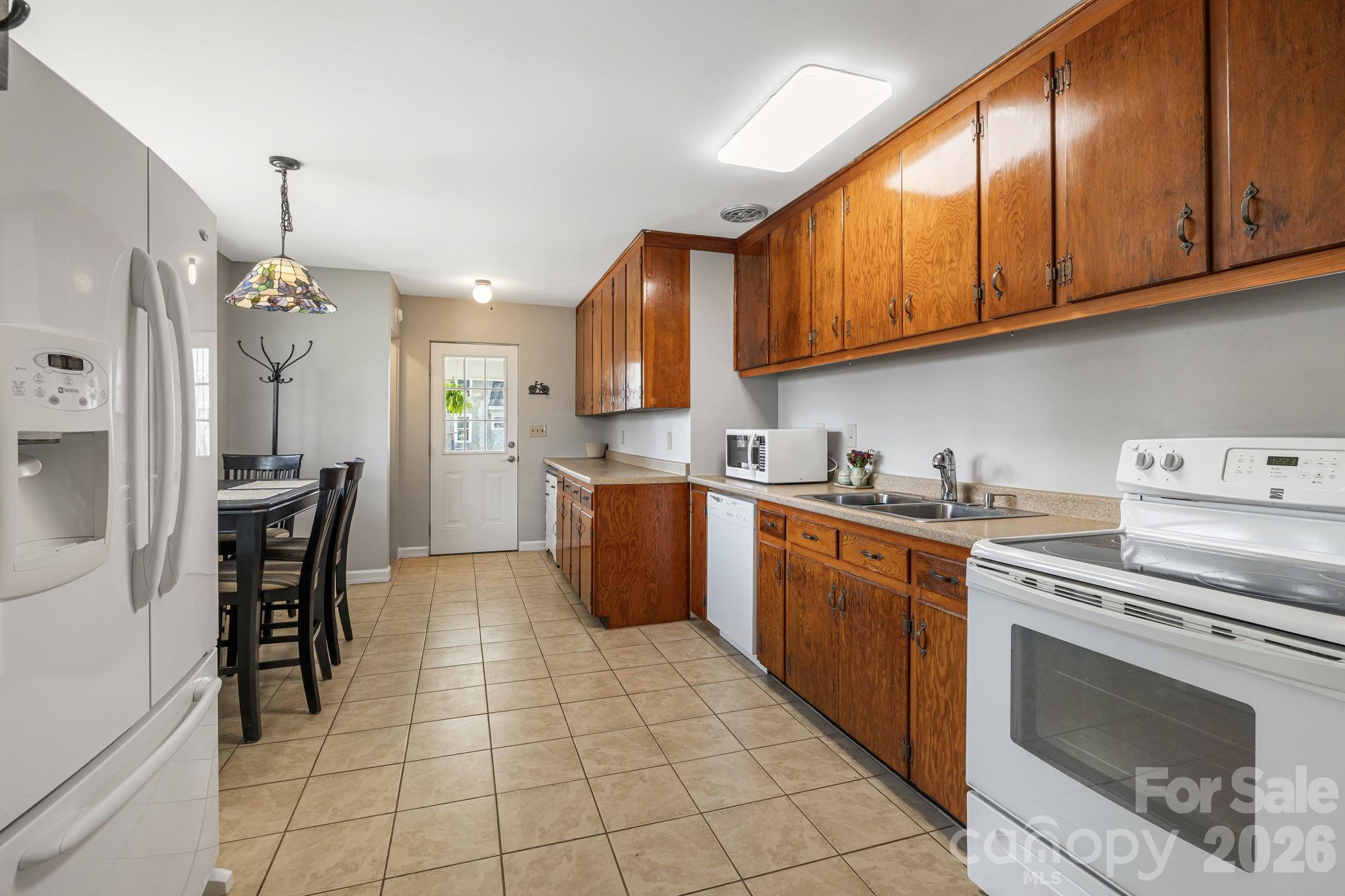 194 Carolina Avenue — Brevard