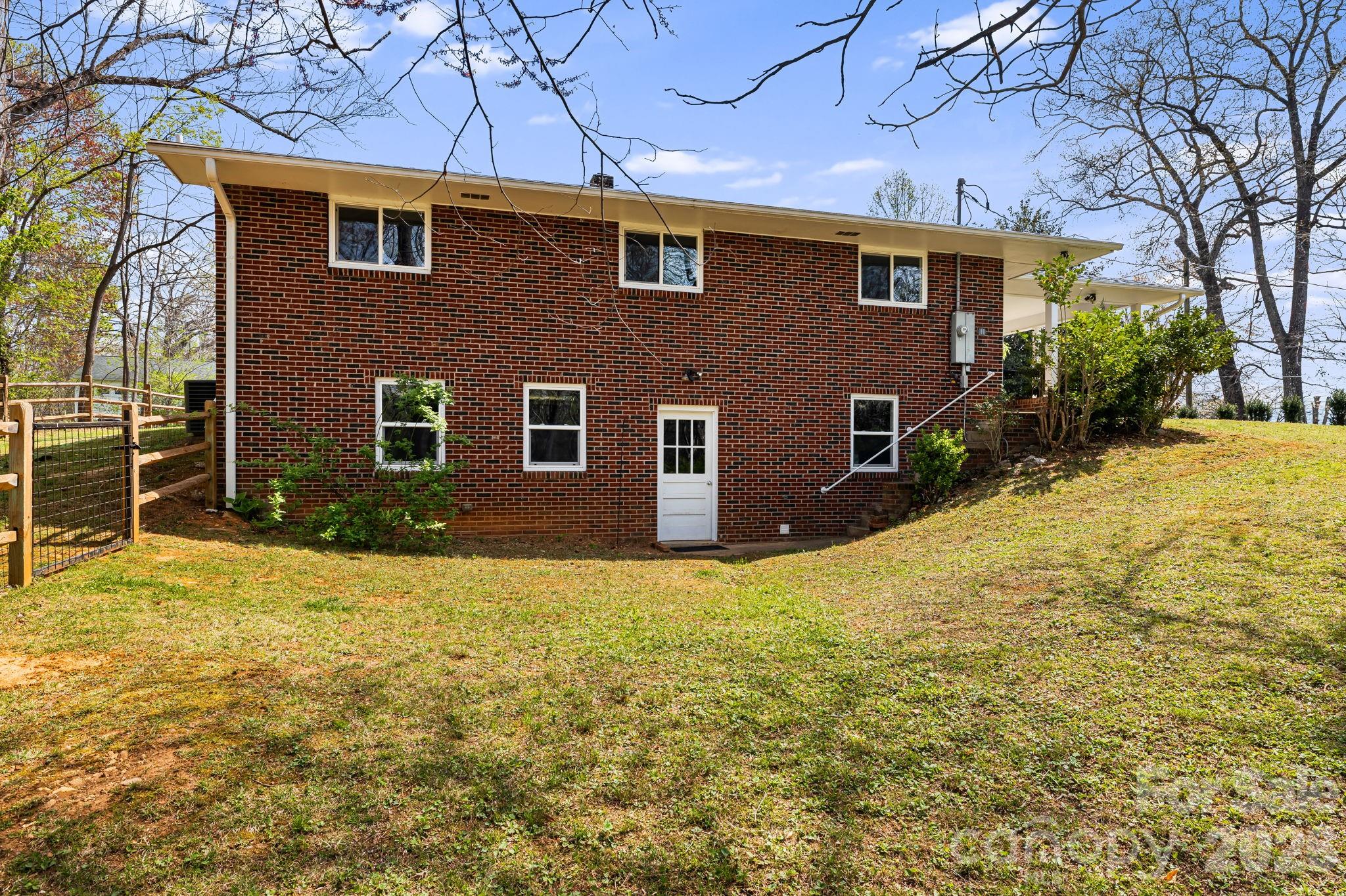 194 Carolina Avenue — Brevard