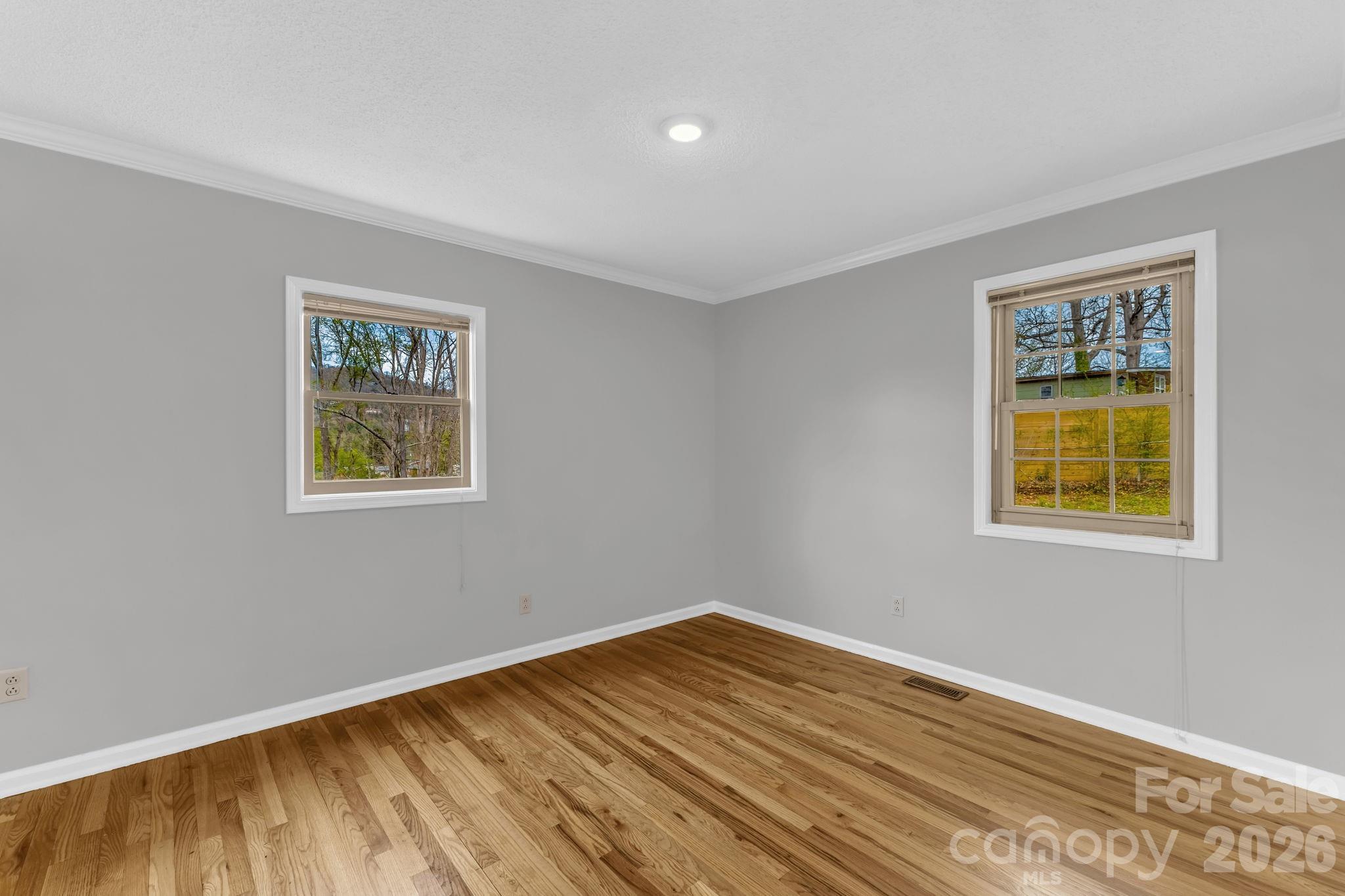 147 Elkwood Road — Asheville