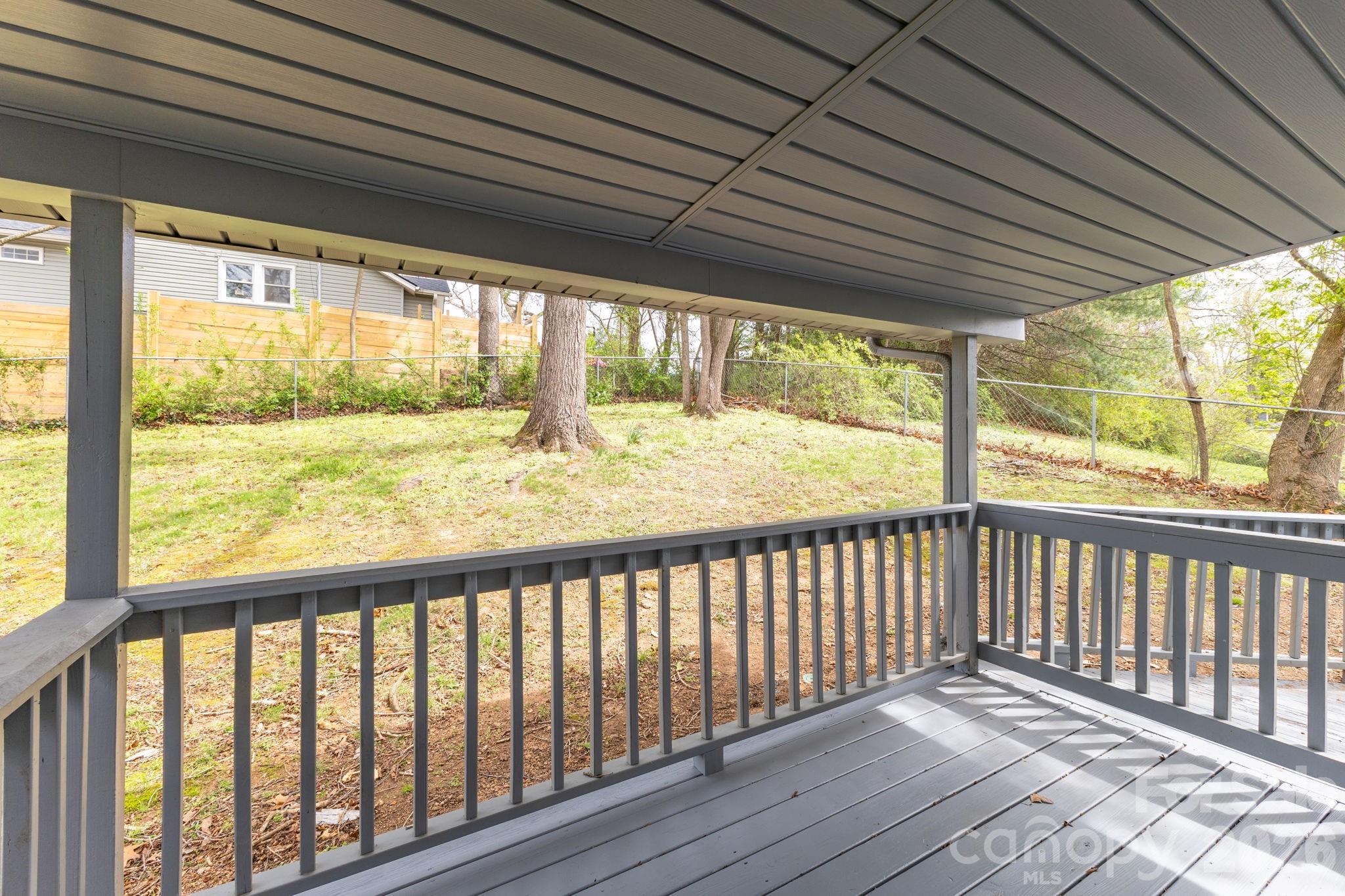 147 Elkwood Road — Asheville