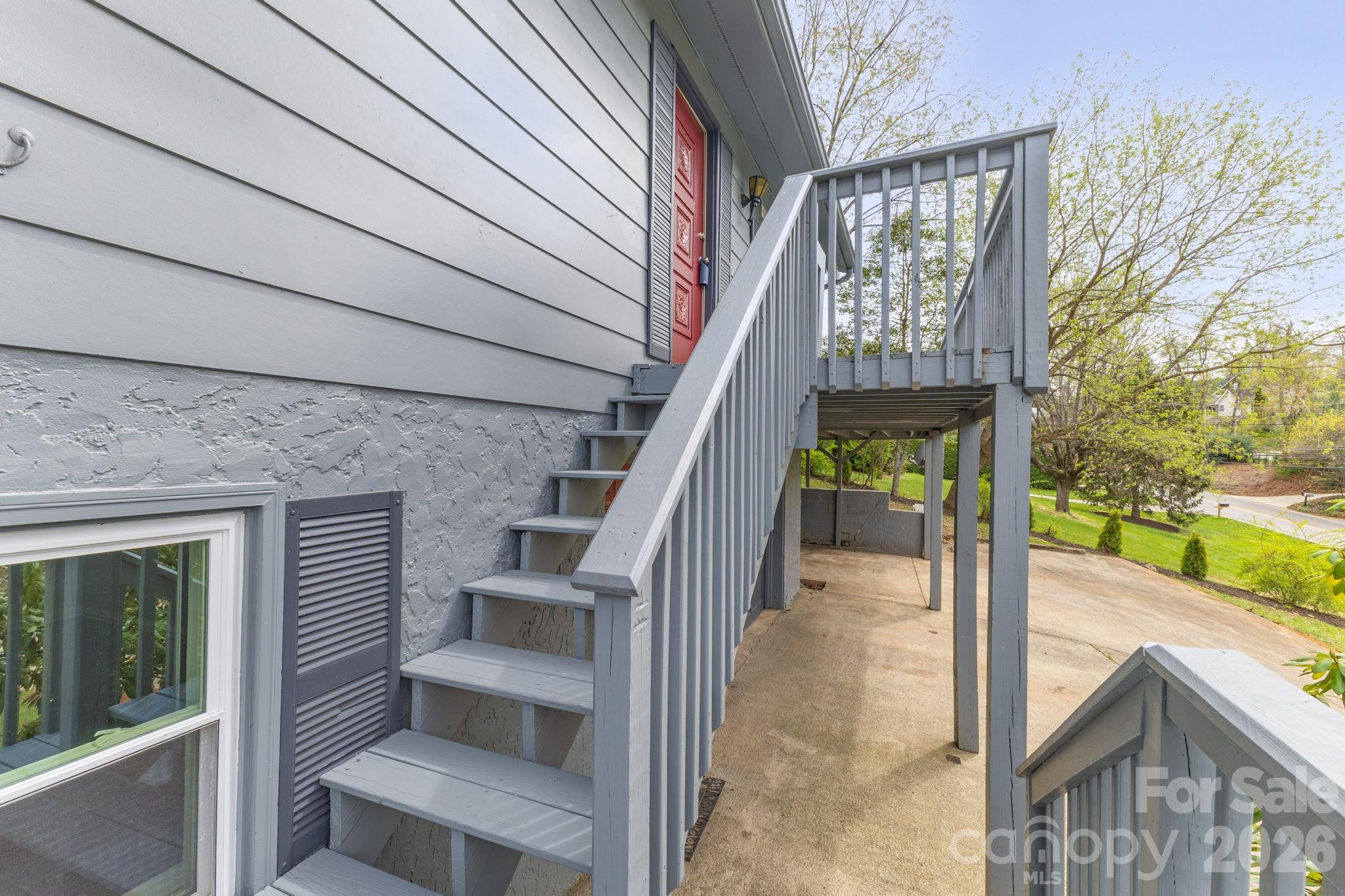 147 Elkwood Road — Asheville