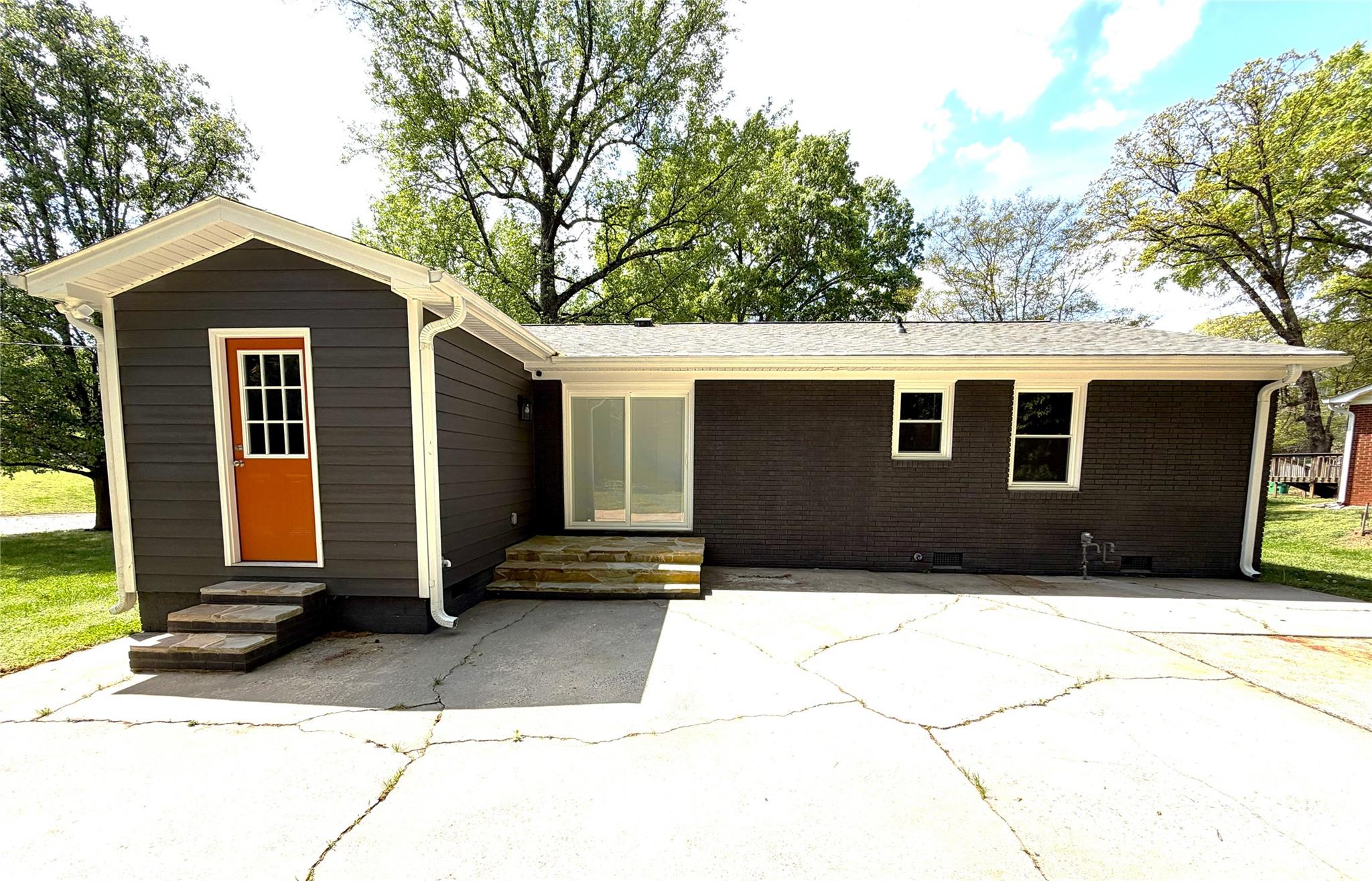 1200 Weststone Drive — Charlotte