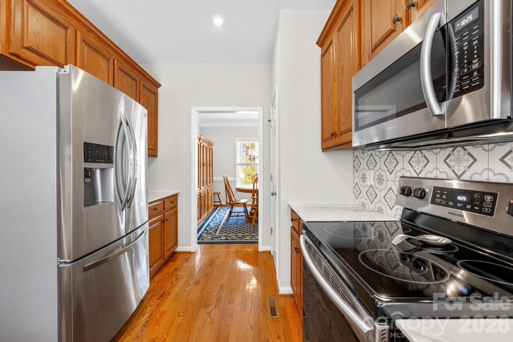 17028 Hampton Trace Road — Huntersville
