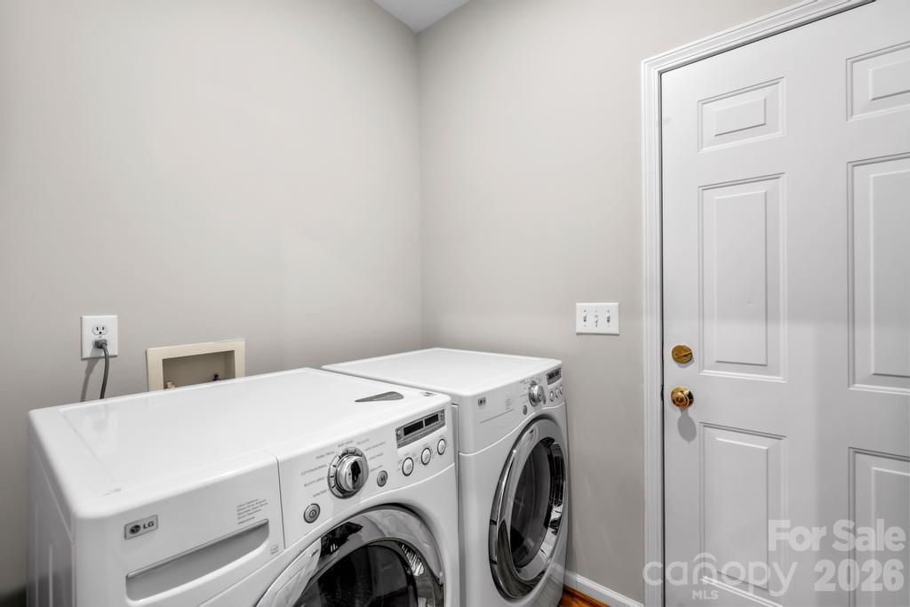 17028 Hampton Trace Road — Huntersville