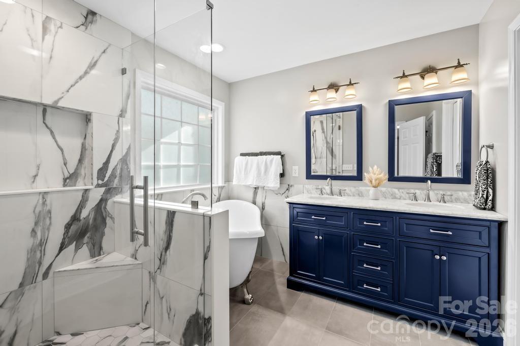 17028 Hampton Trace Road — Huntersville