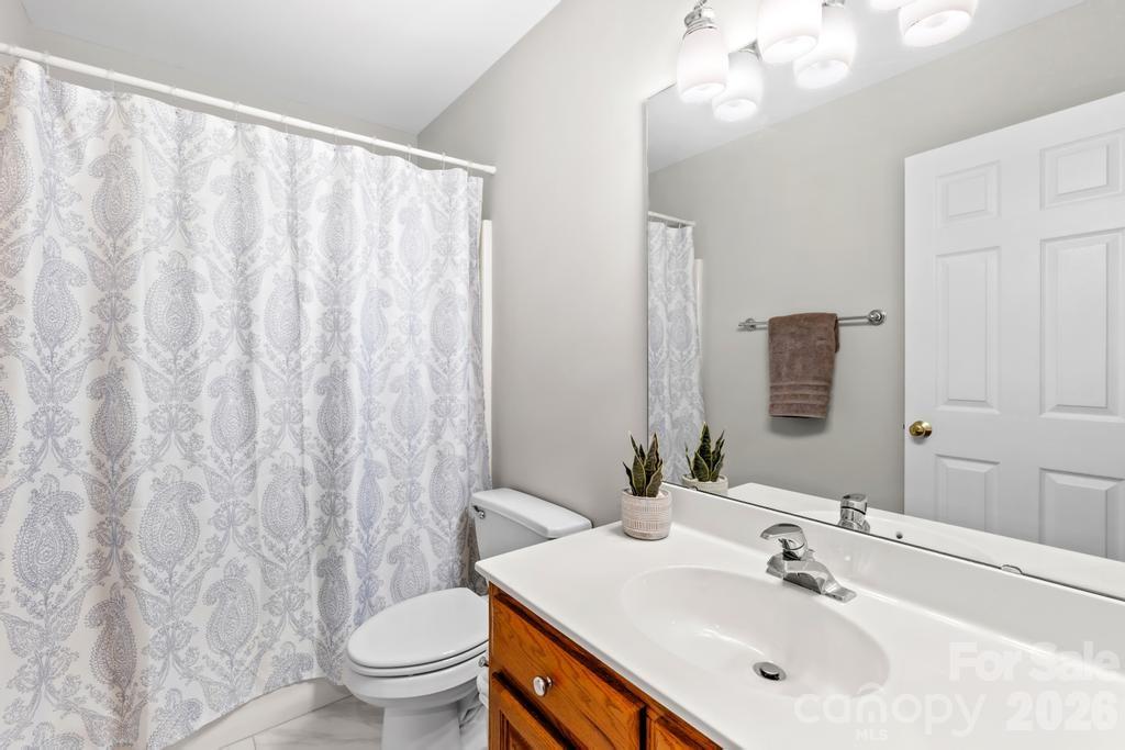 17028 Hampton Trace Road — Huntersville